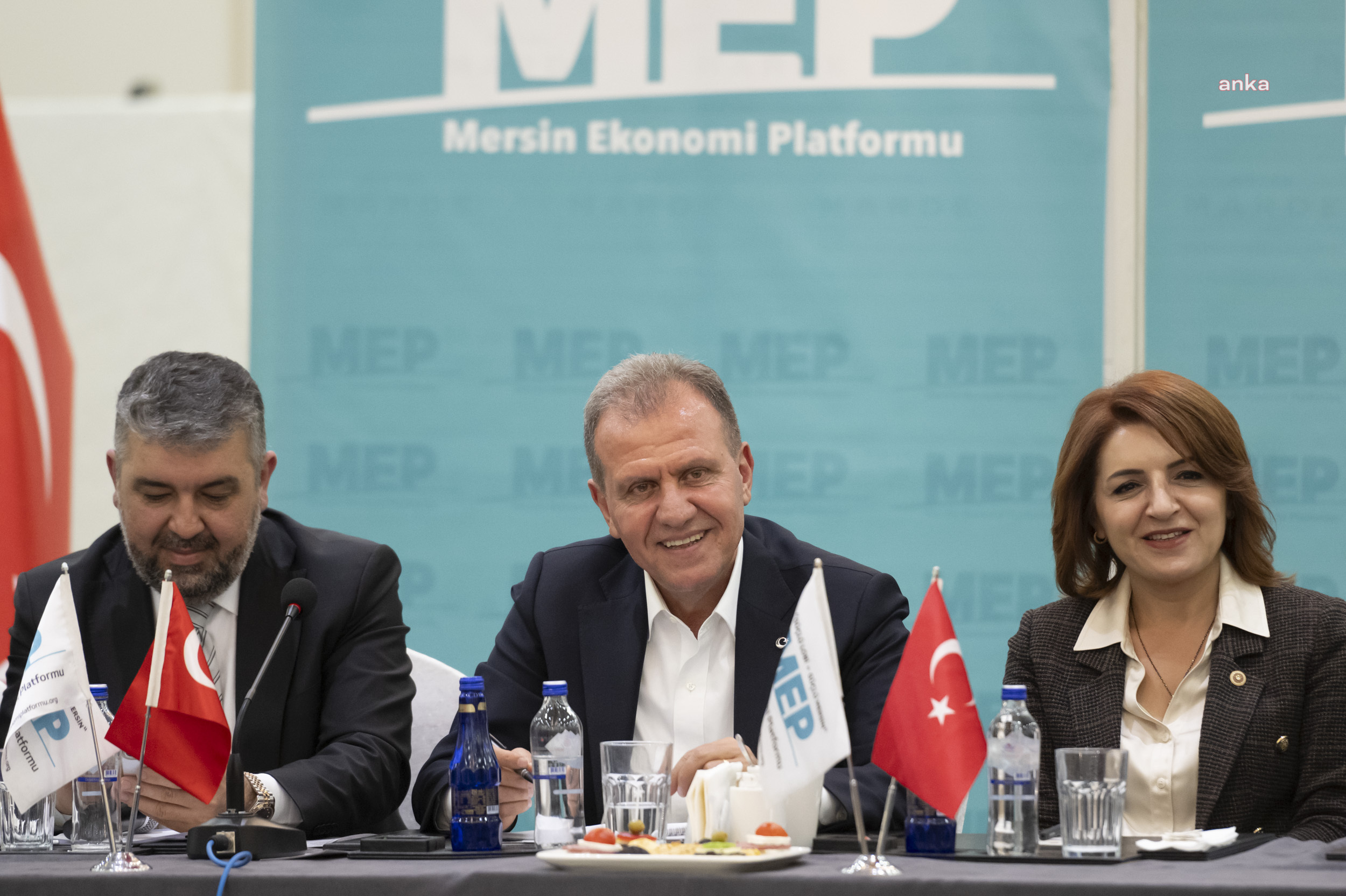 VAHAP SEÇER: “MERSİN’DE YAŞAYAN HERKESİN BELEDİYESİ OLDUK”
