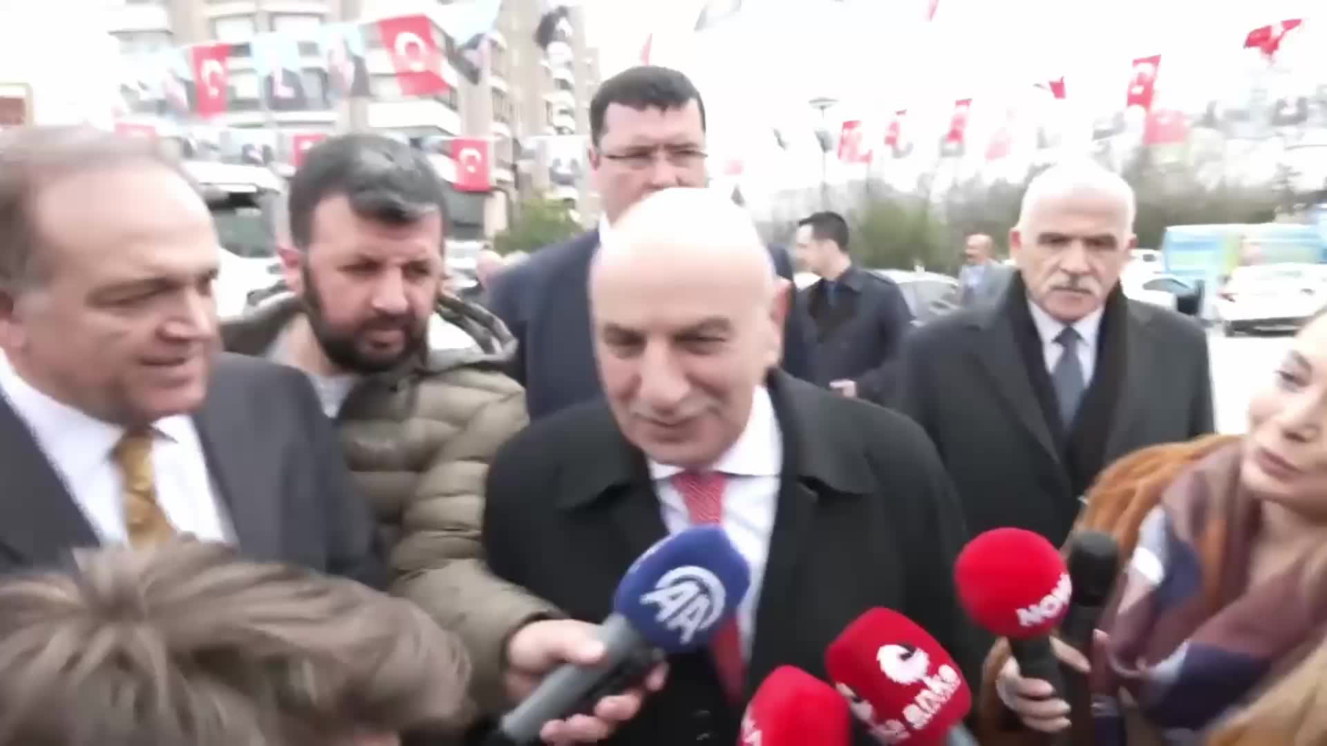 TURGUT ALTINOK "TAPU" İDDİALARINA YANIT VERDİ: "BEN DEĞİL, YAVAŞ İSTİFA ETMELİ"