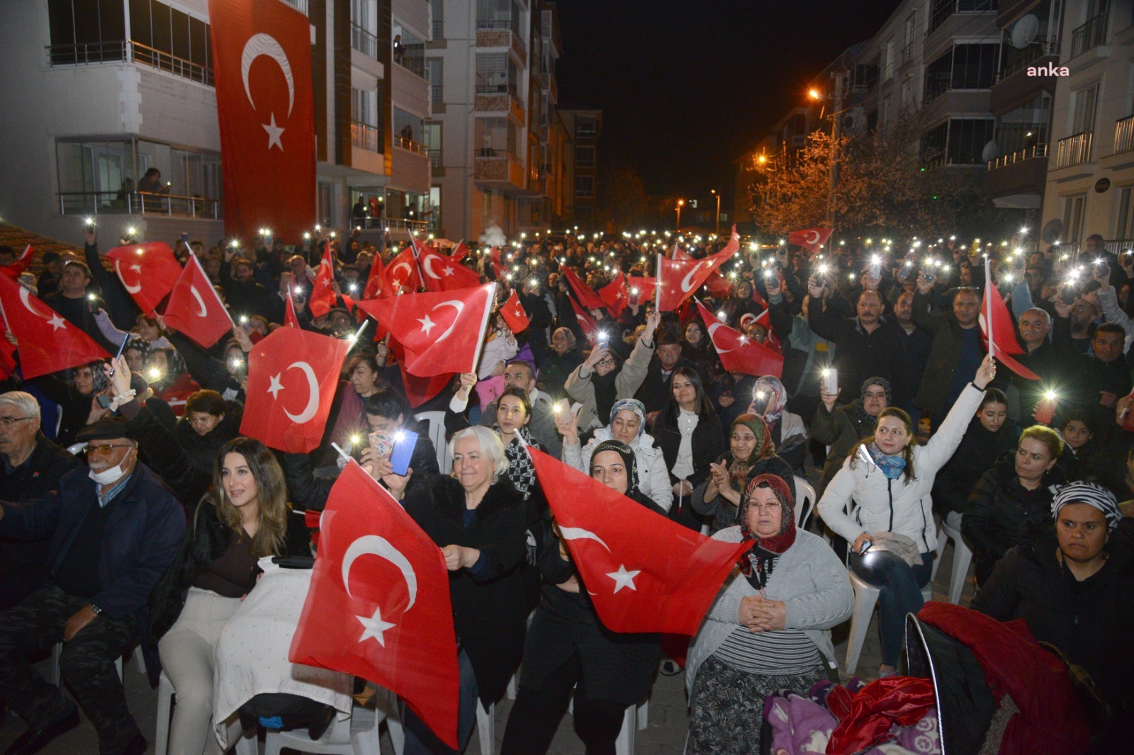 KIRŞEHİR BELEDİYE BAŞKANI EKİCİOĞLU, YENİCE VE MEDRESE MAHALLESİ HALKIYLA BULUŞTU