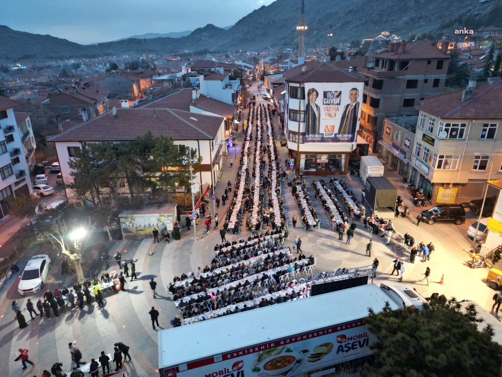 ESKİŞEHİR BÜYÜKŞEHİR BELEDİYESİ’NİN İFTAR DAVETLERİNE BÜYÜK İLGİ