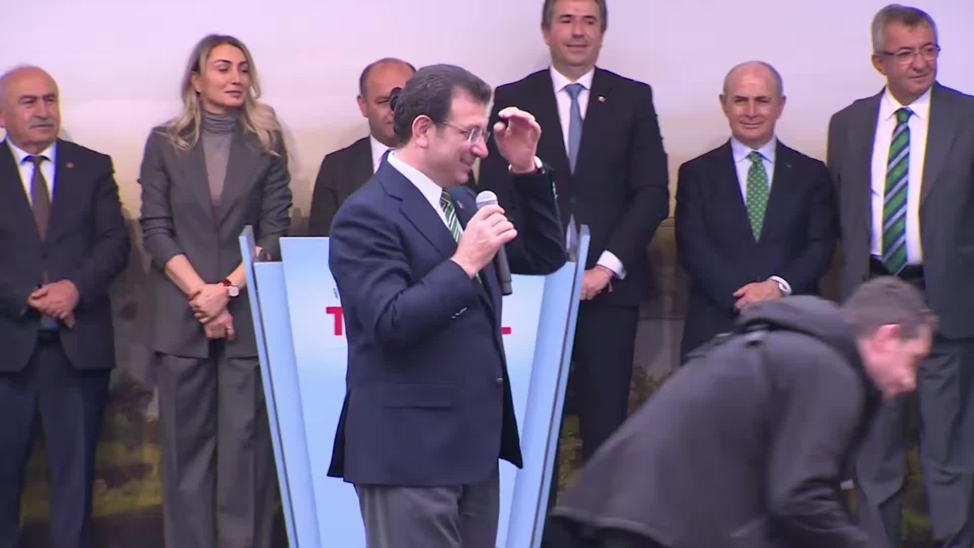 İMAMOĞLU’NDAN ERDOĞAN’A: O İŞ BİTTİ KARDEŞ... BİR KİŞİ ÇIKTI, ‘EKONOMİYİ BEN BİLİRİM’ DEDİ, O GÜN YANDIK İŞTE