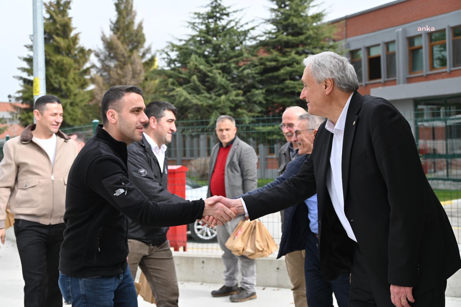BOZÜYÜK BELEDİYE BAŞKANI BAKKALCIOĞLU, YENİ SANAYİ SİTESİ ESNAFINI ZİYARET ETTİ
