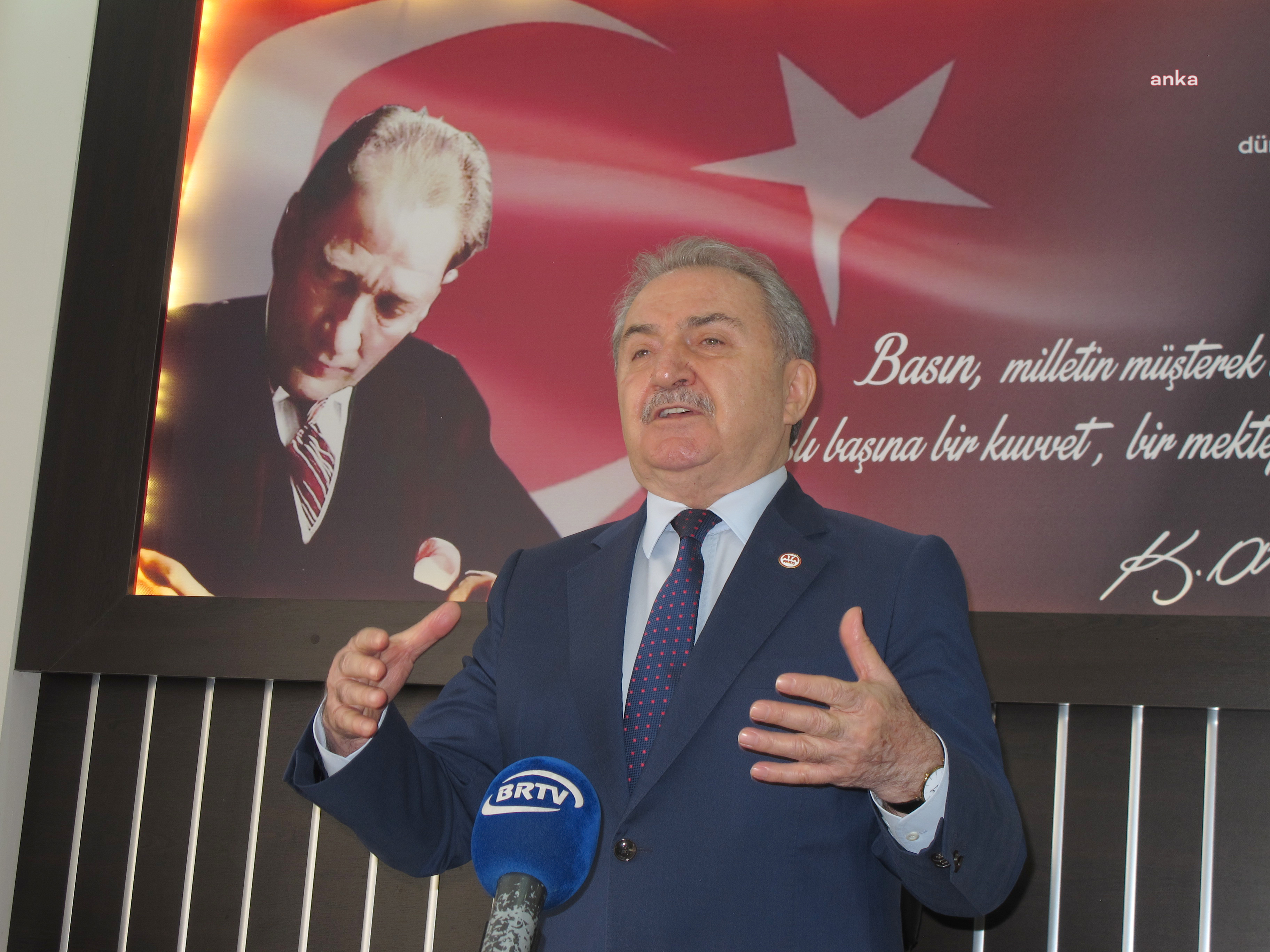 ATA PARTİ GENEL BAŞKANI NAMIK KEMAL ZEYBEK: "TÜRKİYE AKP’DEN KURTULMALIDIR"