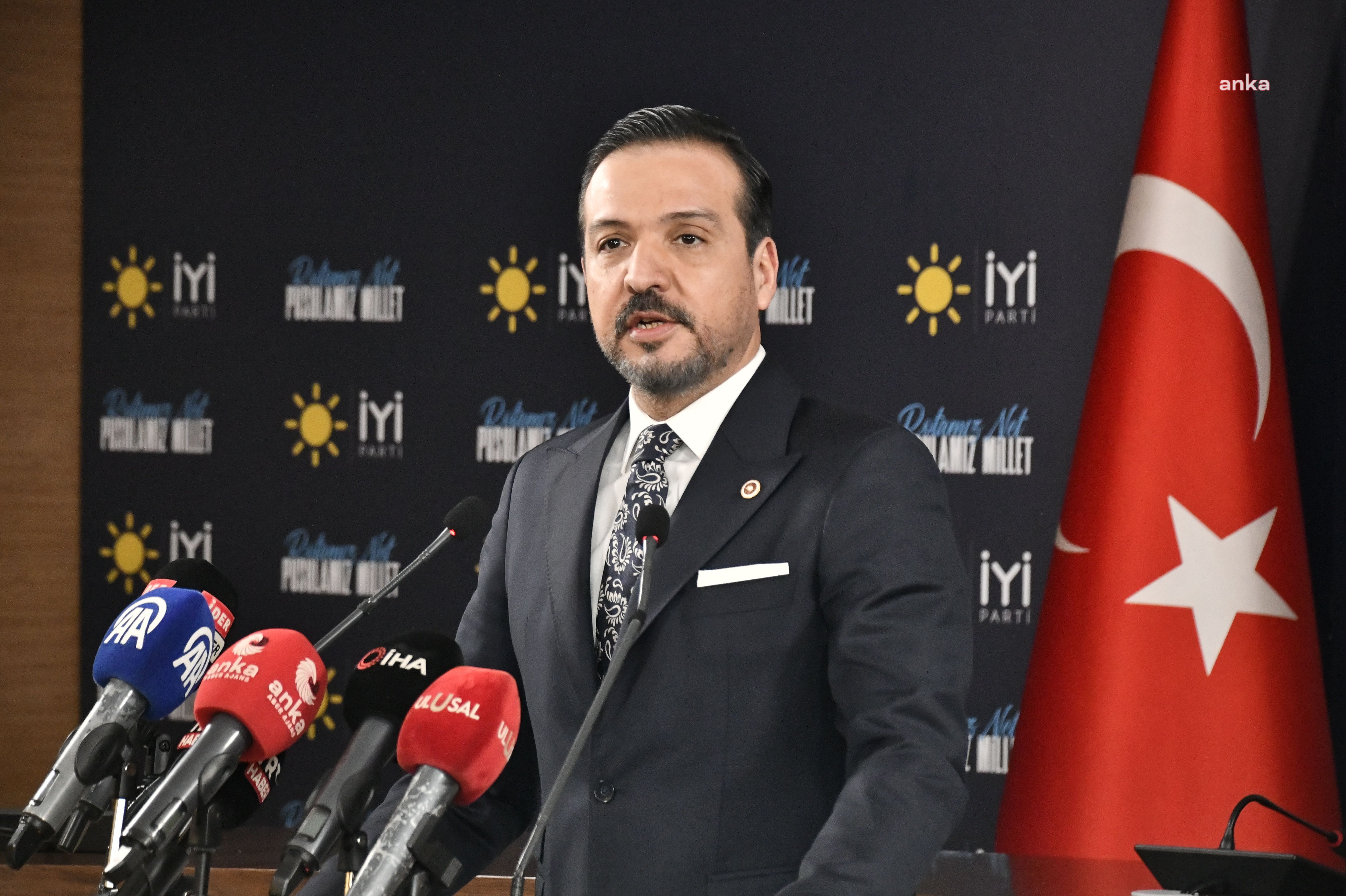 KÜRŞAD ZORLU’DAN ‘İLİÇ’ TEPKİSİ: “HERKES ELİNİ YIKAYIP ÇIKACAK”