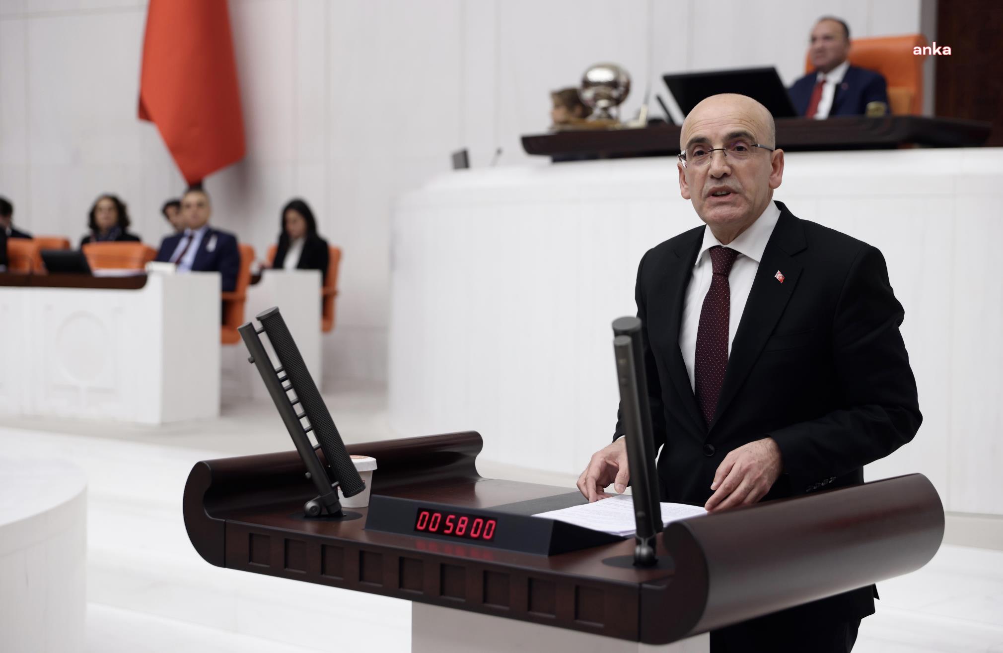 ŞİMŞEK’TEN YEREL SEÇİMLERİN ARDINDAN İLK AÇIKLAMA: “ENFLASYONU KALICI OLARAK TEK HANEYE DÜŞÜRMEK İÇİN KAMUDA HARCAMA KONTROLÜ YAPARAK TASARRUFU ÖN PLANDA TUTACAĞIZ”