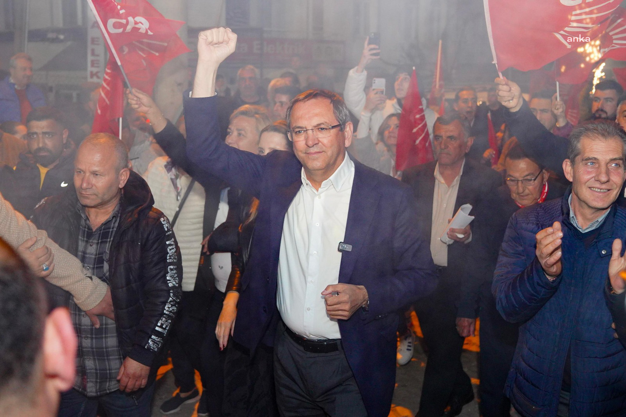 MESUT ERGİN: “TÜRKİYE KAZANDI, AYVALIK KAZANDI. BU ZAFER HEPİMİZİN”