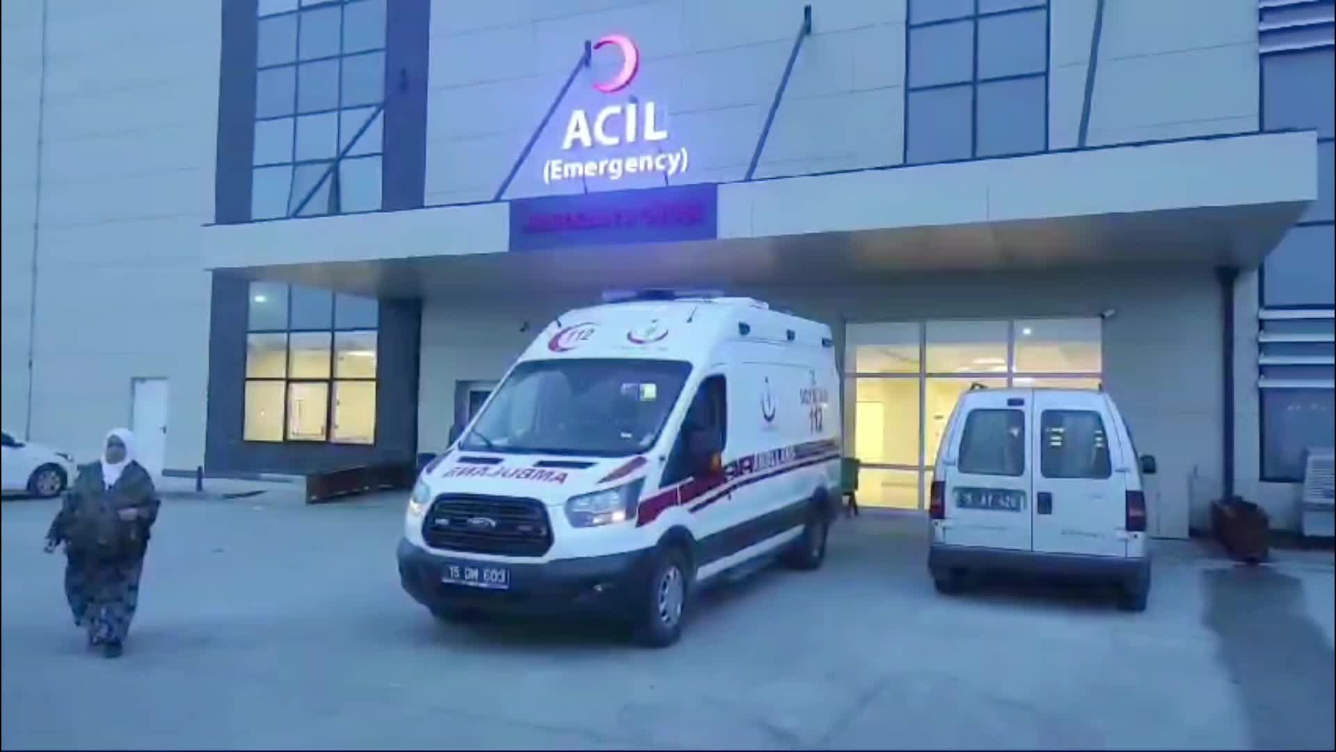 BURDUR’DA MUHTARLIK SEÇİMİNDE KAVGA: 3 KİŞİ YARALANDI