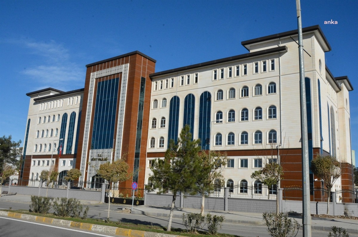 SİİRT’İN PERVARİ İLÇESİNDE SOKAĞA ÇIKMA YASAĞI