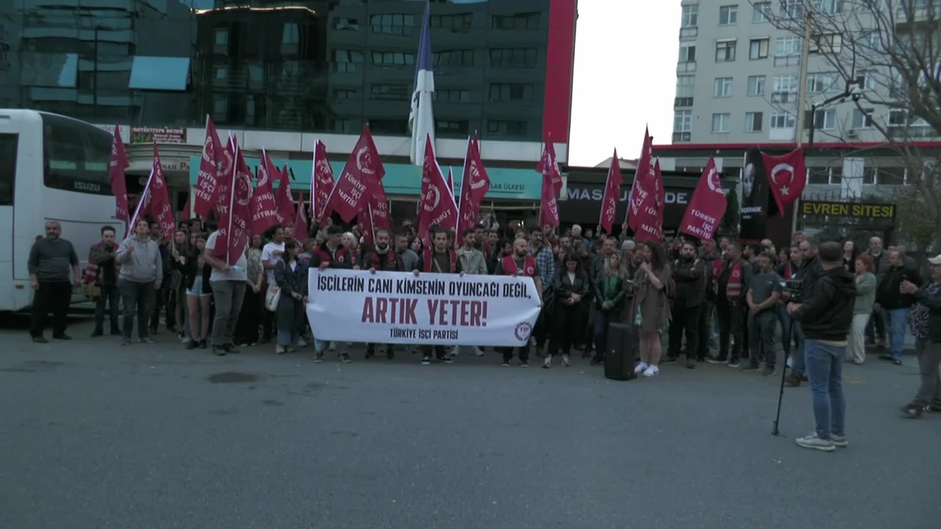 TİP İSTANBUL İL ÖRGÜTÜ, "ÜLKEMİZİ İŞÇİ MEZARLIĞINA ÇEVİRENLERDEN HESAP SORACAĞIZ"