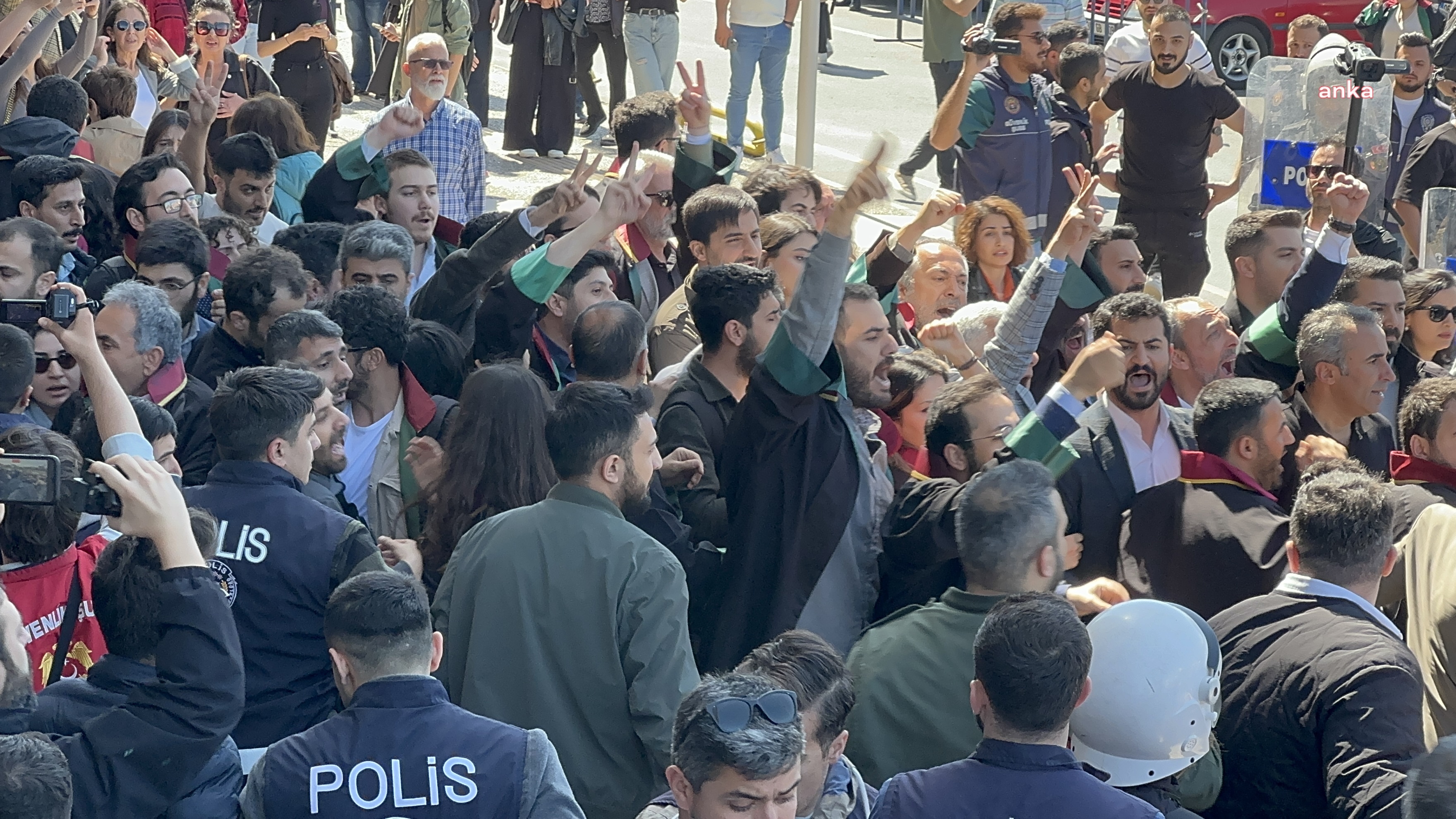 İSTANBUL'DAKİ "ABDULLAH ZEYDAN" EYLEMLERİNDE GÖZALTI SAYISI 132'Yİ BULDU
