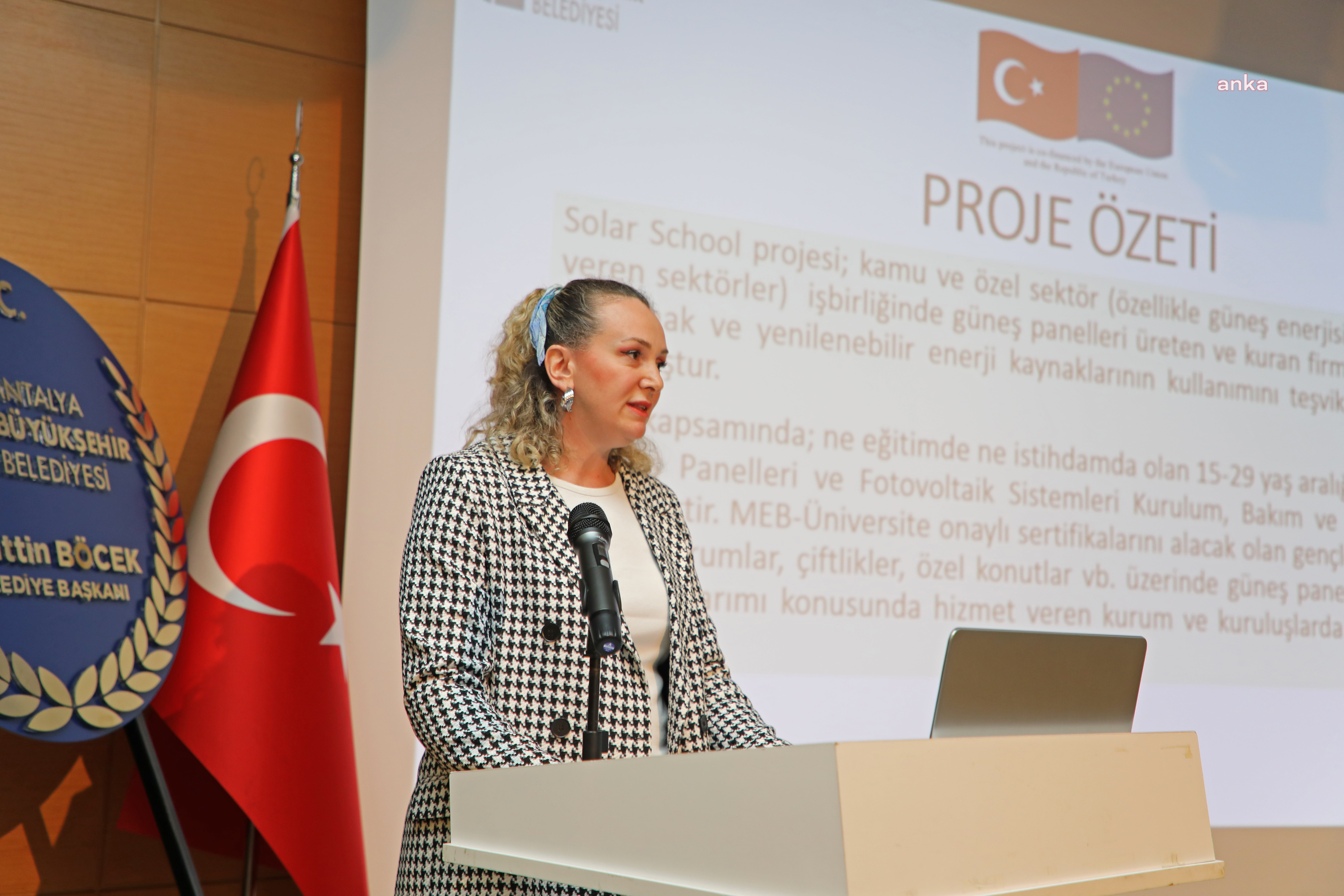ANTALYA BÜYÜKŞEHİR BELEDİYESİ’NİN “GÜNEŞ ENERJİSİ OKULU PROJESİ” TANITILDI