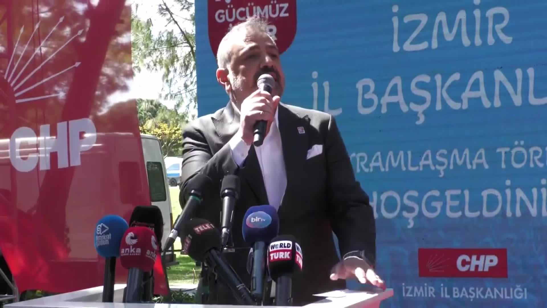 İZMİR’DE CHP'NİN RAMAZAN BAYRAMI GELENEKSEL BAYRAMLAŞMA TÖRENİ.. ASLANOĞLU: İKTİDARA YÜRÜYORUZ