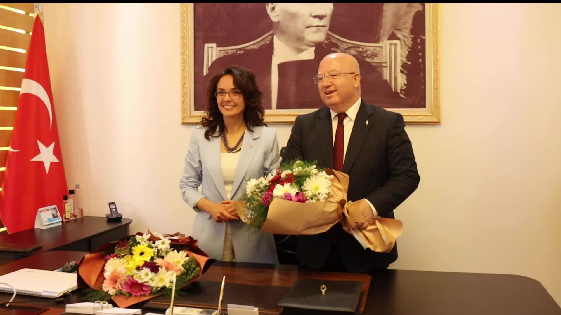 MENTEŞE'NİN İLK KADIN BELEDİYE BAŞKANI CHP'li GONCA KÖKSAL GÖREVİNE BAŞLADI: "ONUR, GURUR VE HEYACANINI YAŞIYORUM"