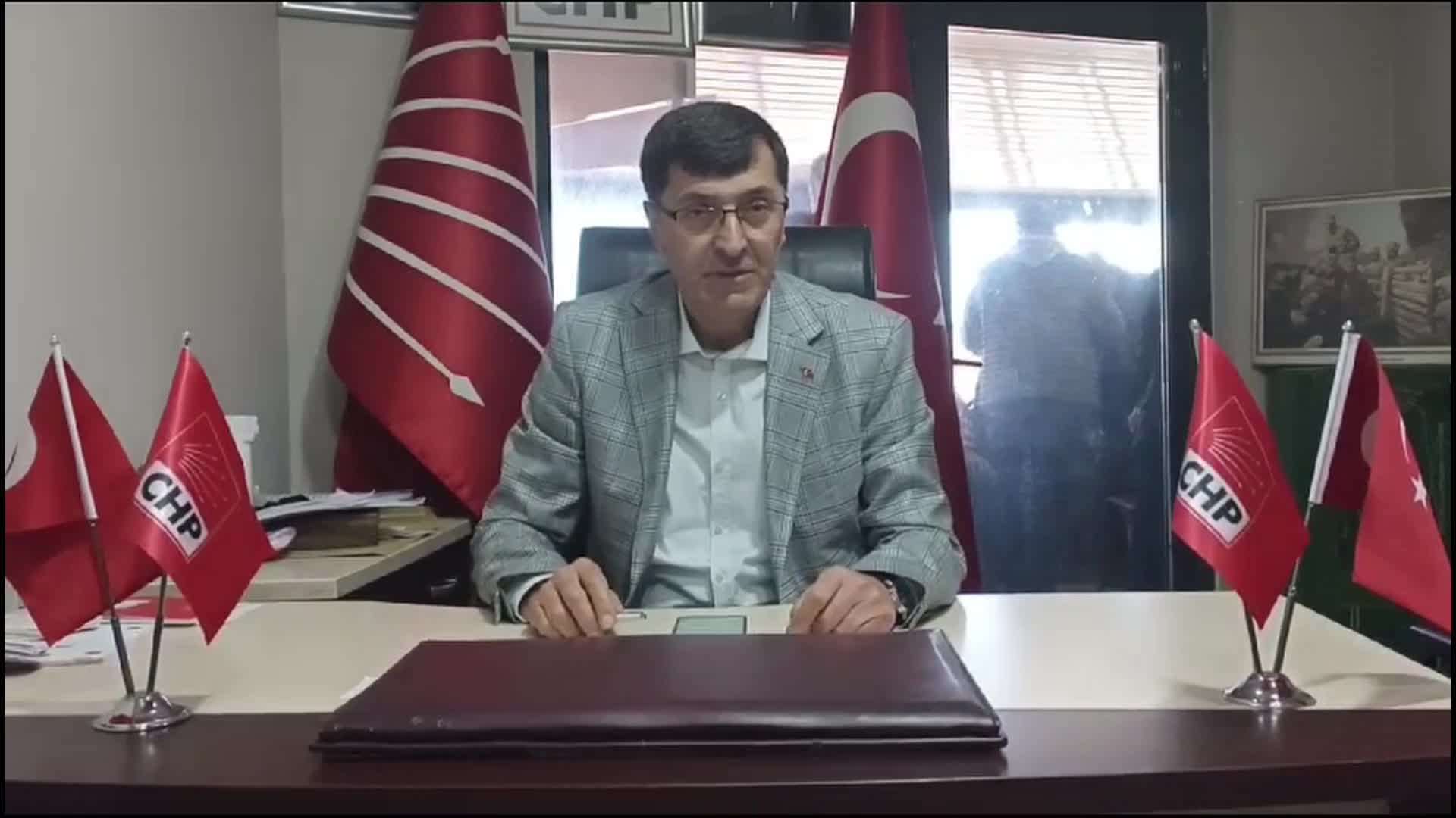 KÜTAHYA CHP BELEDİYE BAŞKAN ADAYI EYÜP KAHVECİ: "SEÇİM SONUÇLARININ SİNDİRİLEMEMESİ SORUNU VAR"
