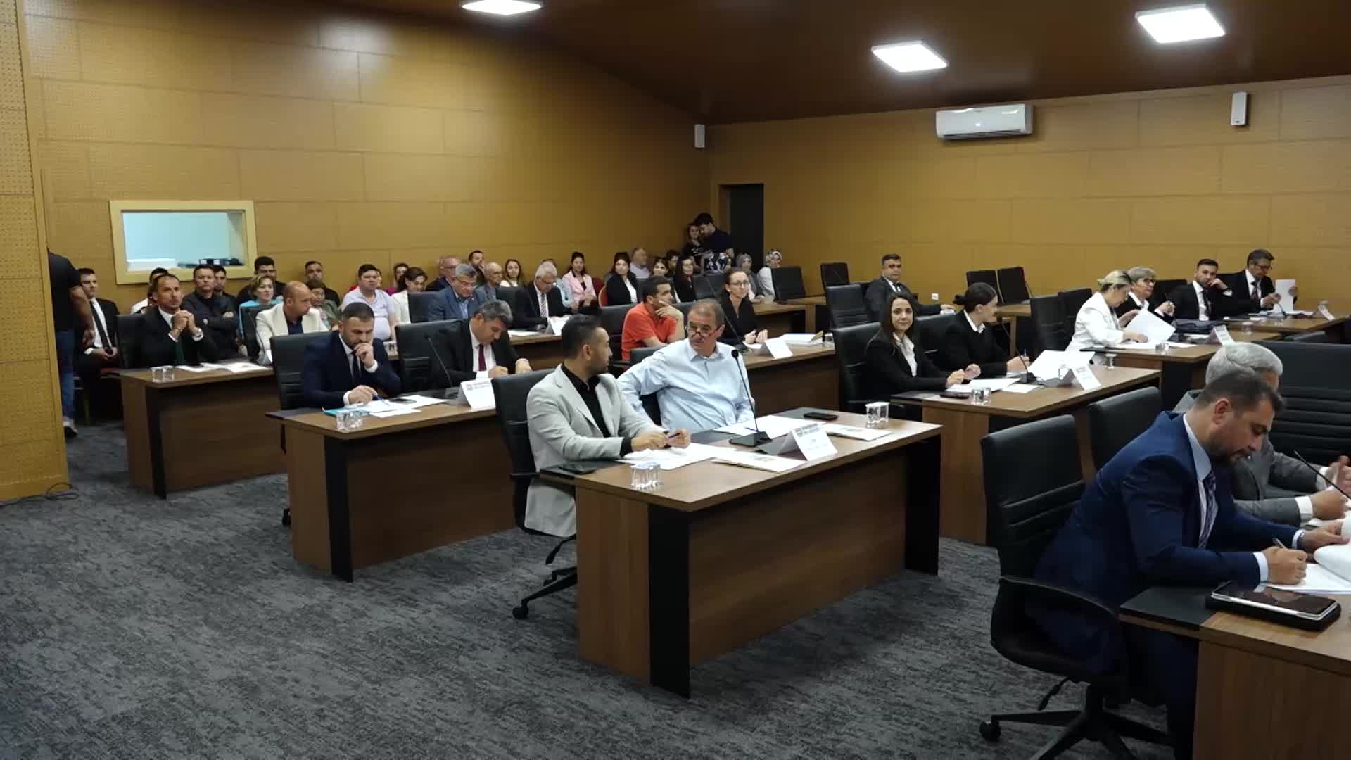 MARMARİS BELEDİYE BAŞKANI ÜNLÜ: “BUNDAN SONRA HEP BİRLİKTE MARMARİS İÇİN ÇALIŞMA ZAMANI”