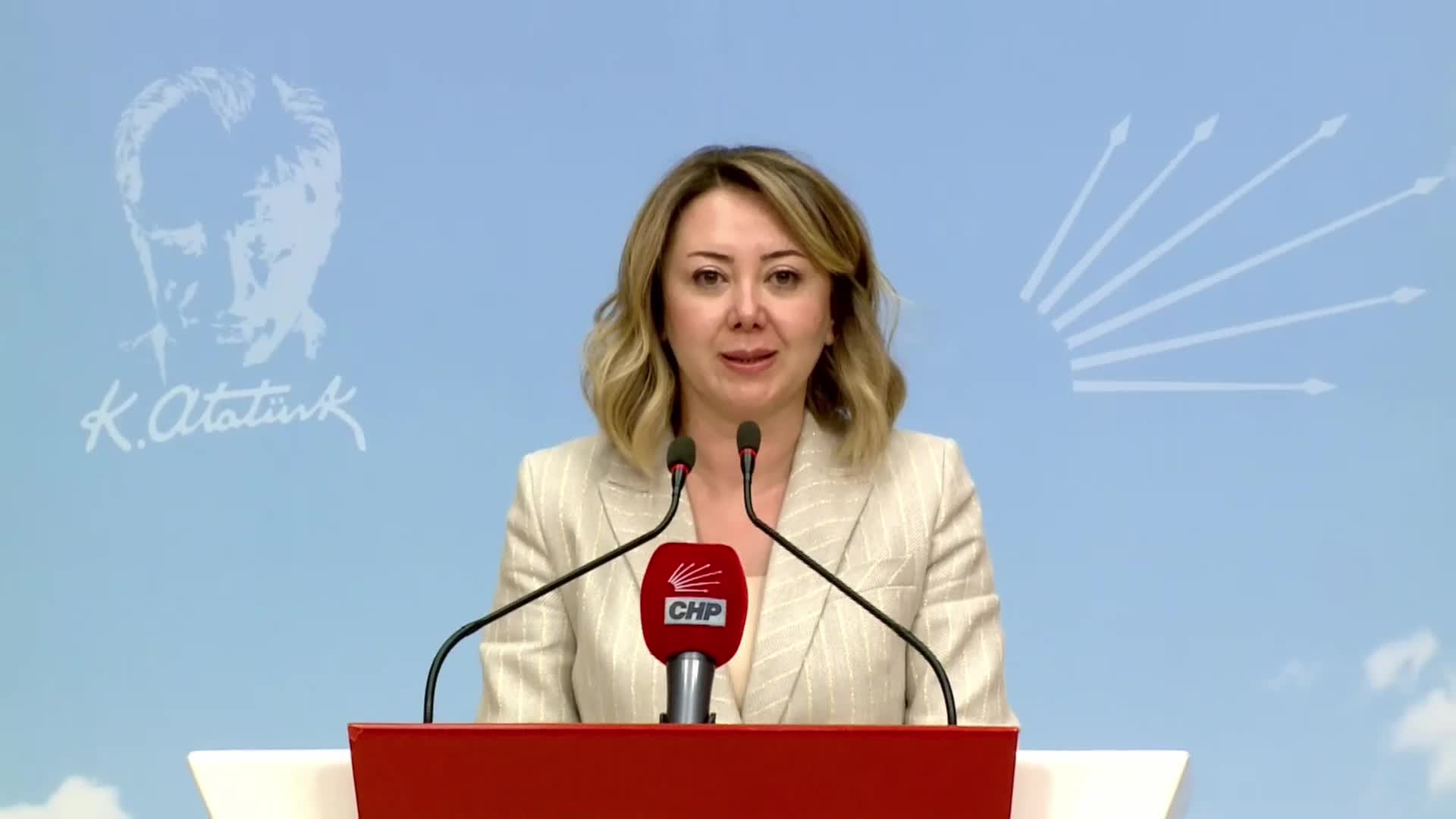 GÜL ÇİFTCİ: “‘CHP HATAY'A SAHİP ÇIKIYORUZ' ÇALIŞMA GRUBUNU KURUYORUZ. CHP VE TÜM BELEDİYELERİ, HİZMET GETİRMEMEKLE TEHDİT EDİLEN HATAY İÇİN TÜM İMKANLARINI SEFERBER EDECEKTİR”