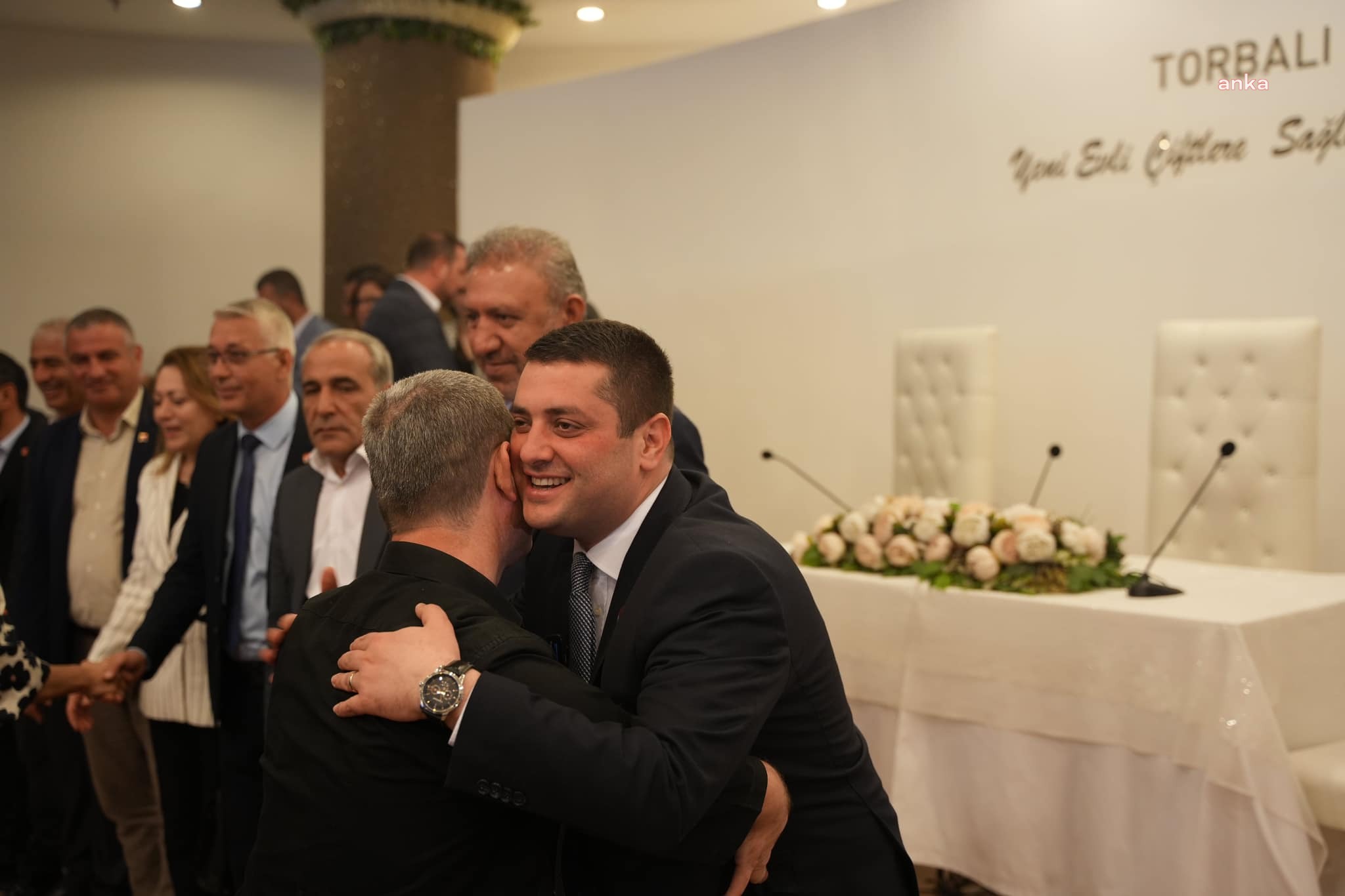 TORBALI BELEDİYE BAŞKANI ÖVÜNÇ DEMİR, BELEDİYE PERSONELİ İLE BAYRAMLAŞTI