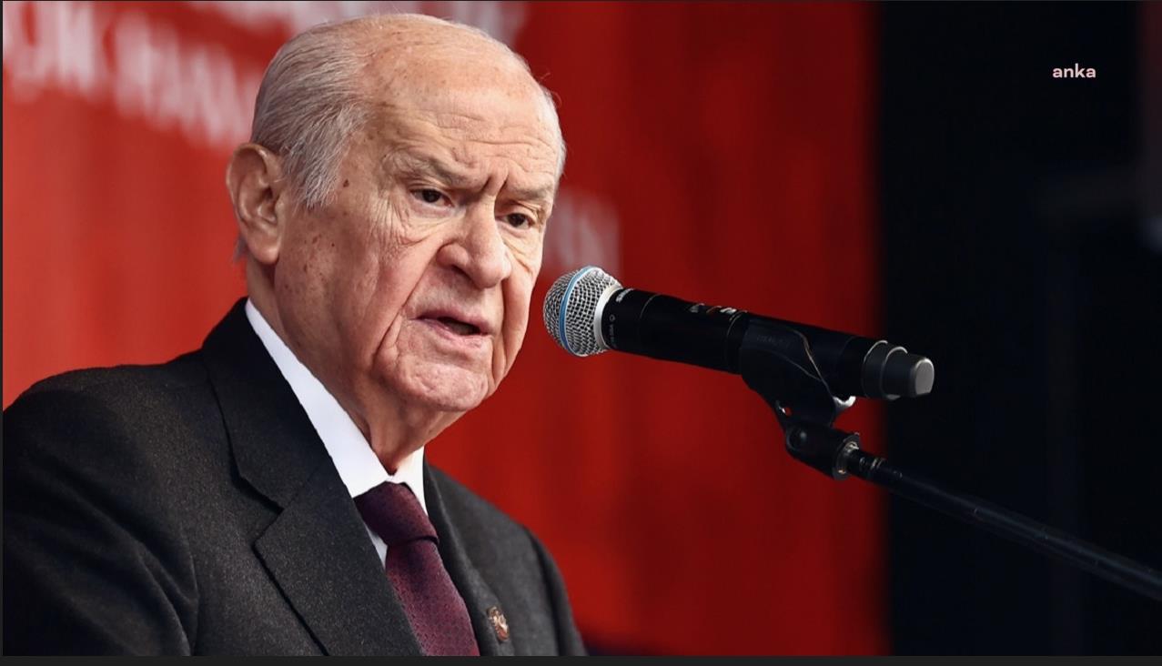 BAHÇELİ'DEN BAYRAM MESAJI: "TÜRKİYE CUMHURİYETİ SANDIKTA KURULMAMIŞTIR.  HERKES AKLINI BAŞINA ALMALI''