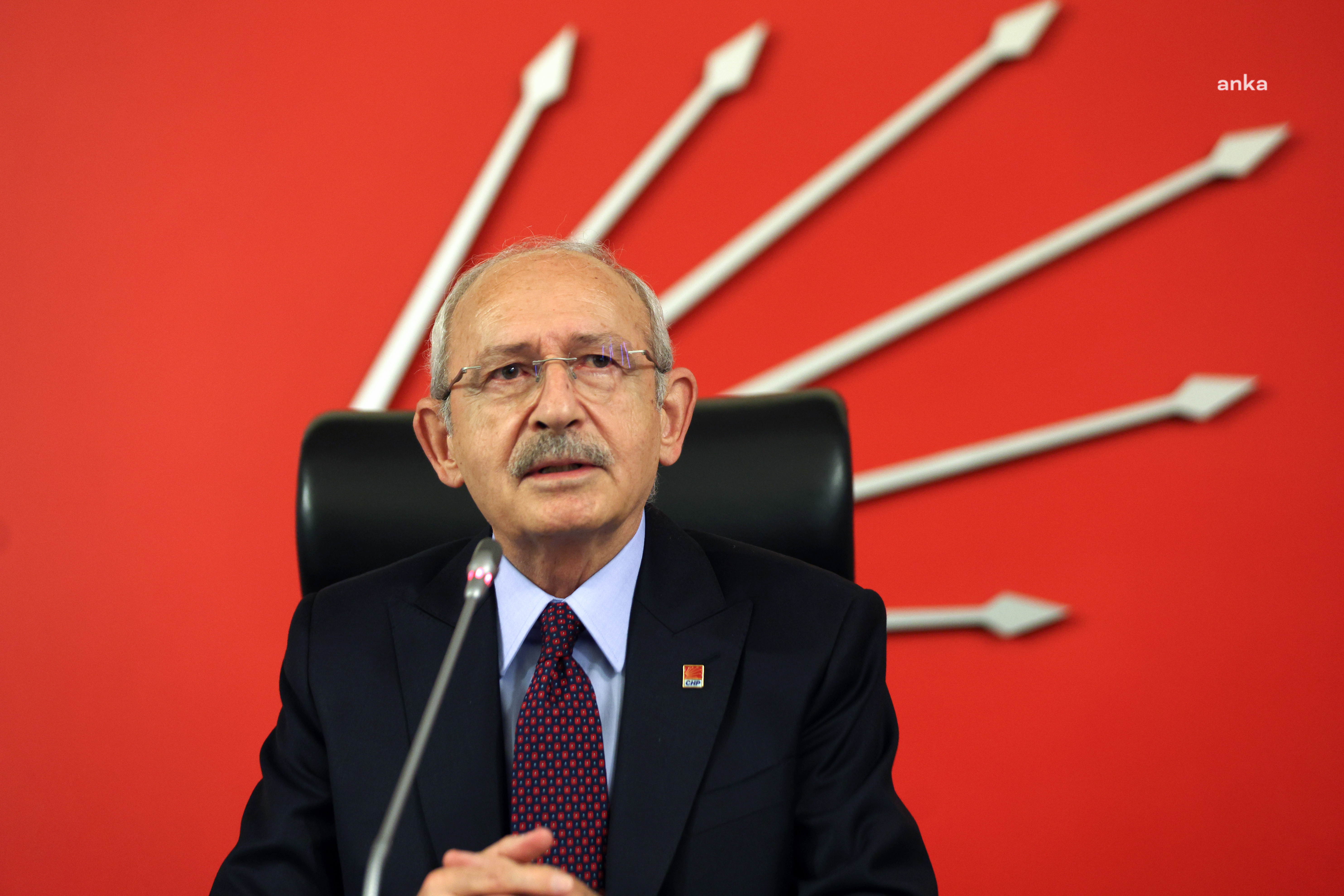 KEMAL KILIÇDAROĞLU: “TÜM MİLLETİMİZİN RAMAZAN BAYRAMINI KUTLUYORUM. SEVGİ, SAYGI, BARIŞ VE KARDEŞLİK DOLU NİCE BAYRAMLARA”
