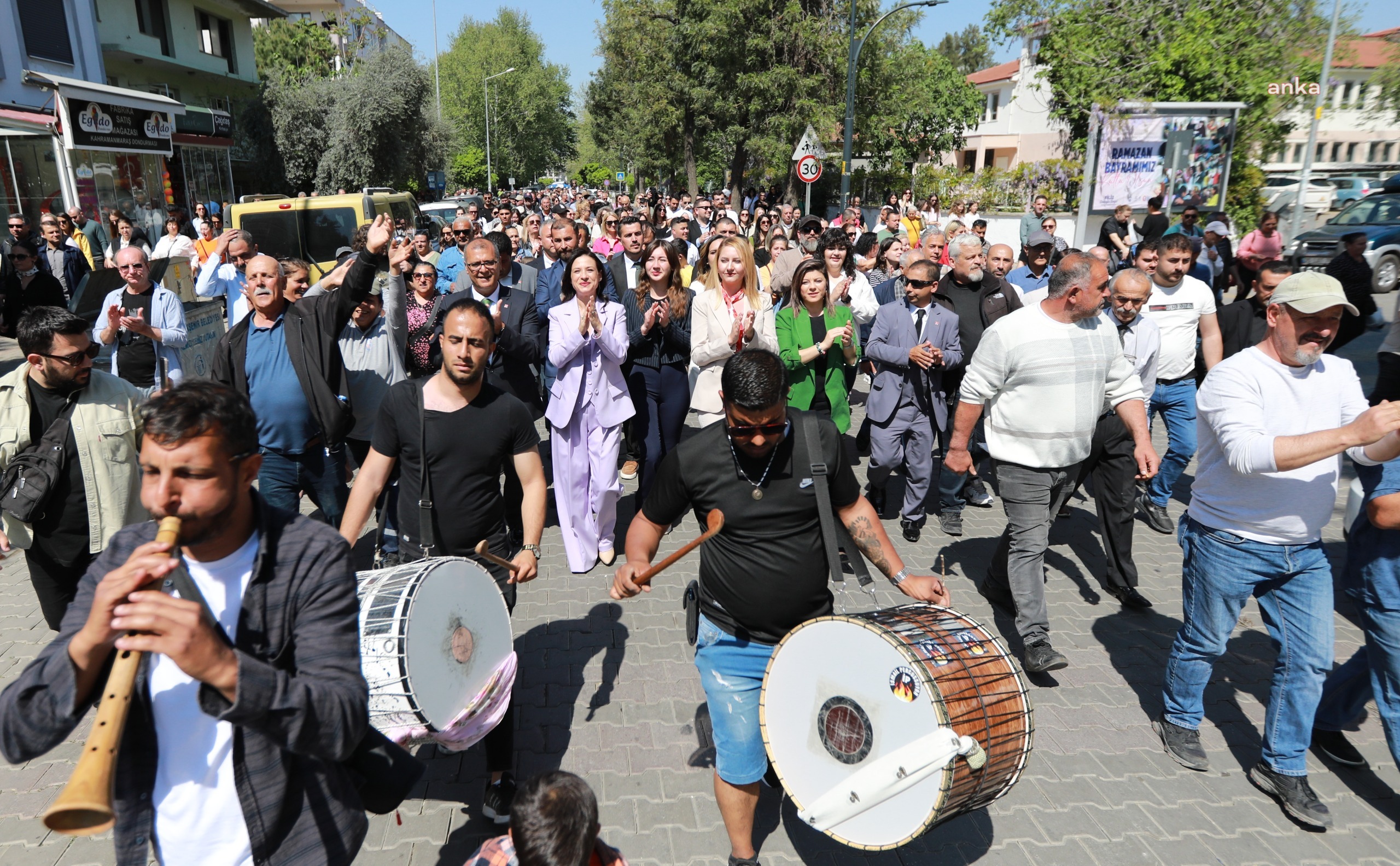 BAŞKAN SENGEL MAZBATASINI ALDI: "SEÇİMLERDE HERKES KAZANDI, EFES SELÇUK KAZANDI"