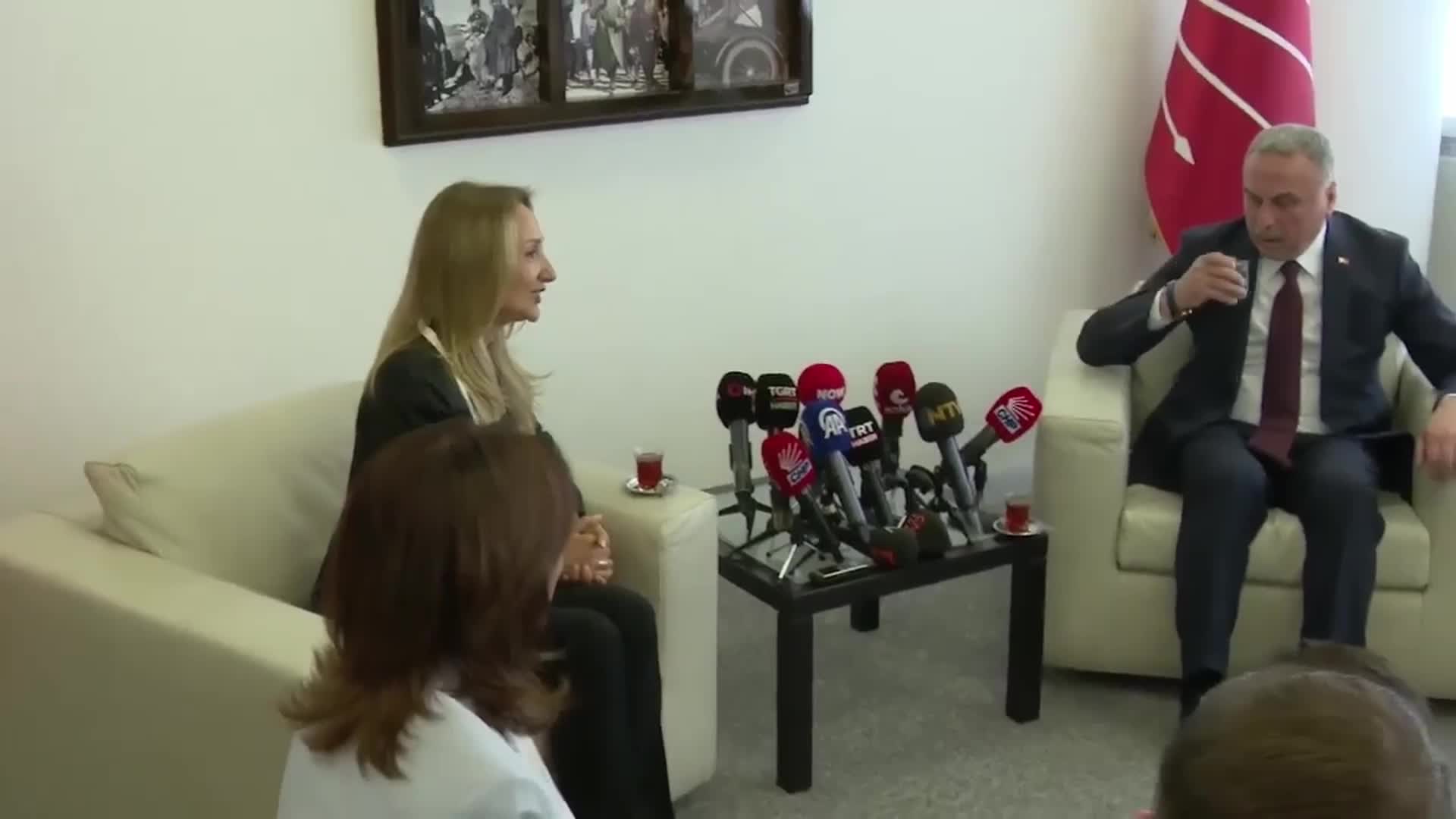 CHP VE AKP HEYETLERİNİN BAYRAMLAŞMASINDA "İSRAİL İLE TİCARET" TARTIŞMASI... NAZLIAKA “GEÇ DE OLSA YERİNDE BİR KARAR, TAKİP EDECEĞİZ”