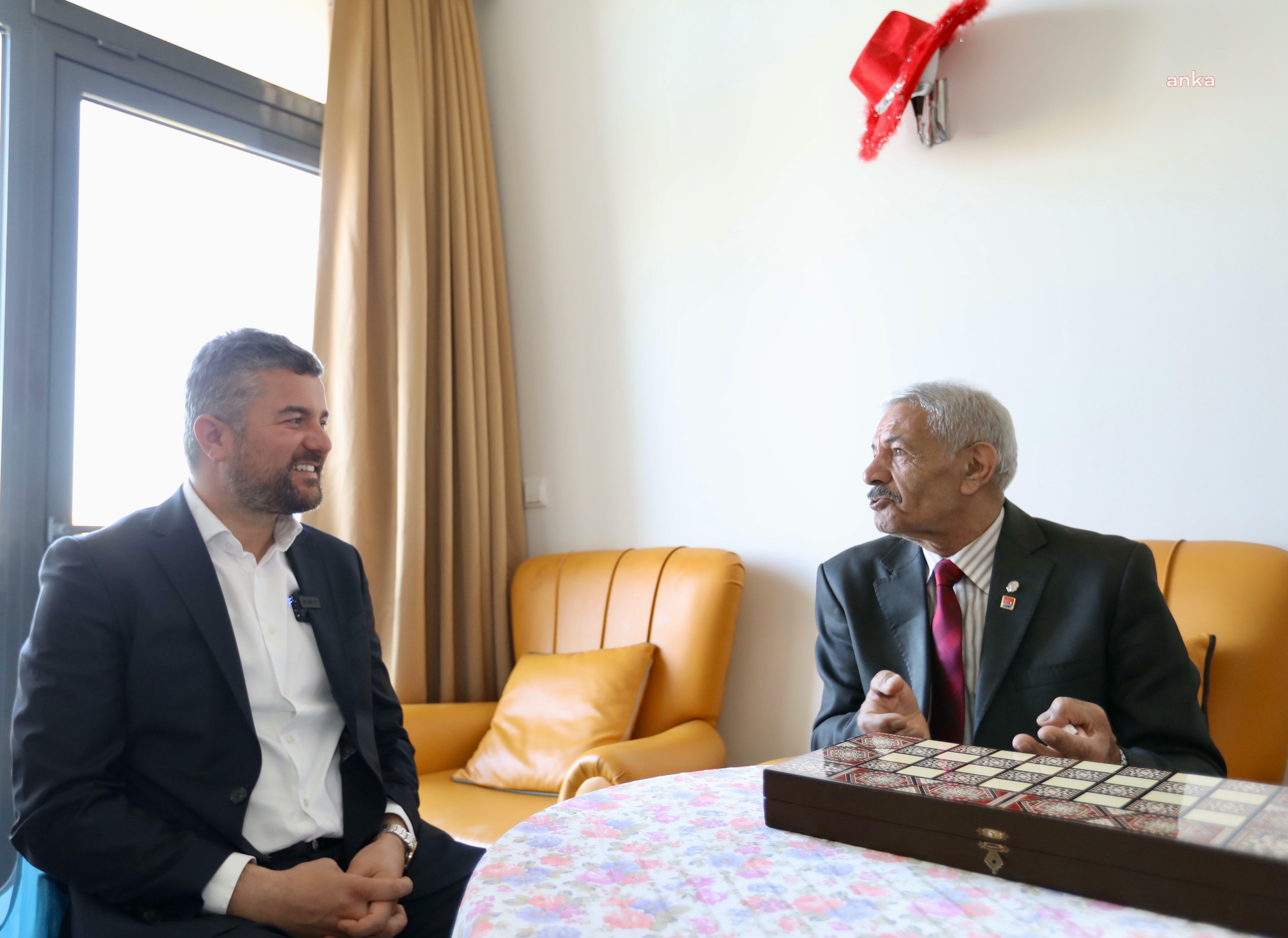 BUCA BELEDİYE BAŞKANI DUMAN'DAN BUCA'NIN "ÇINARLARI"NA BAYRAM ZİYARETİ