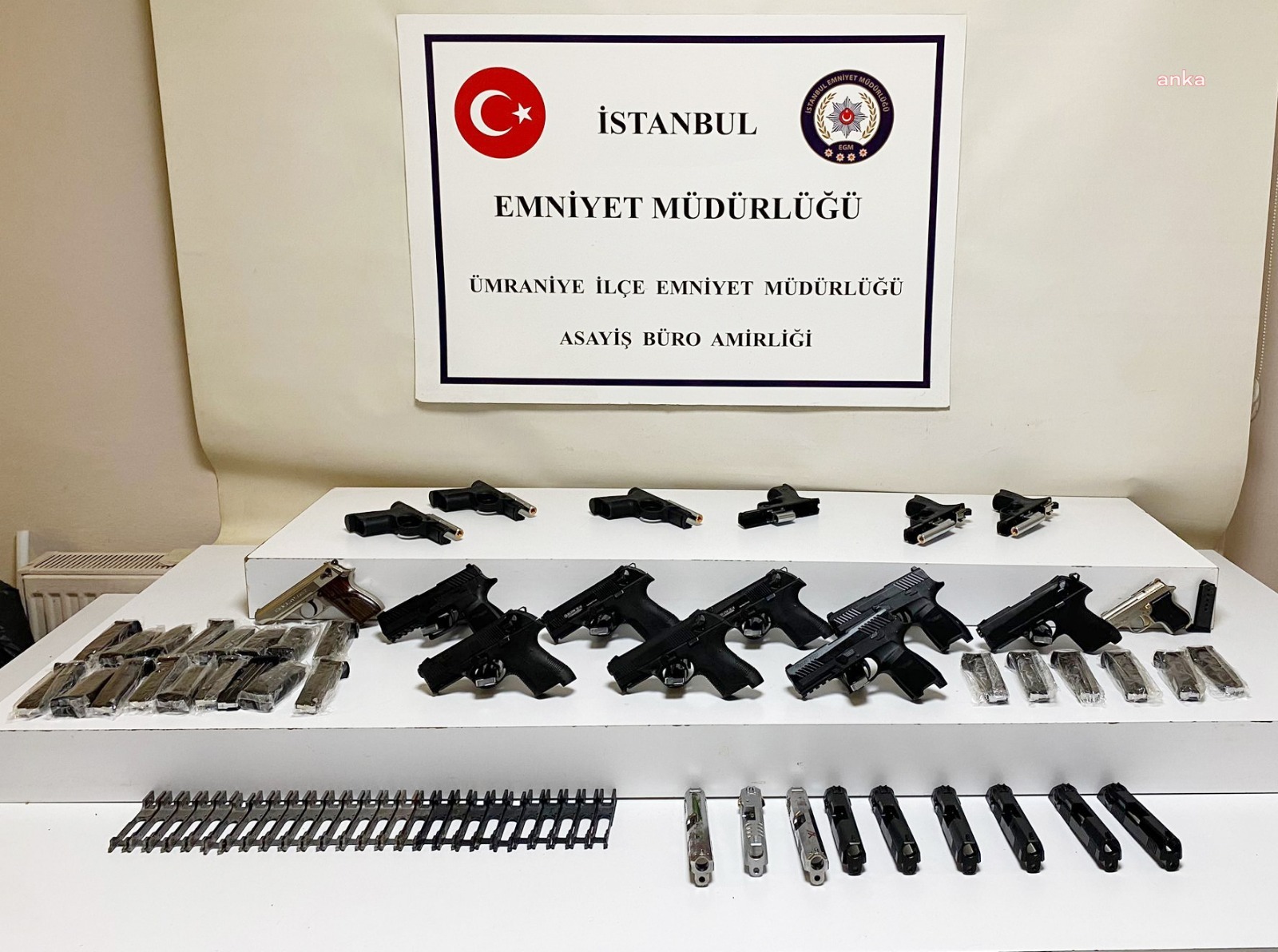 İSTANBUL ÜMRANİYE’DE KAÇAK SİLAH OPERASYONU