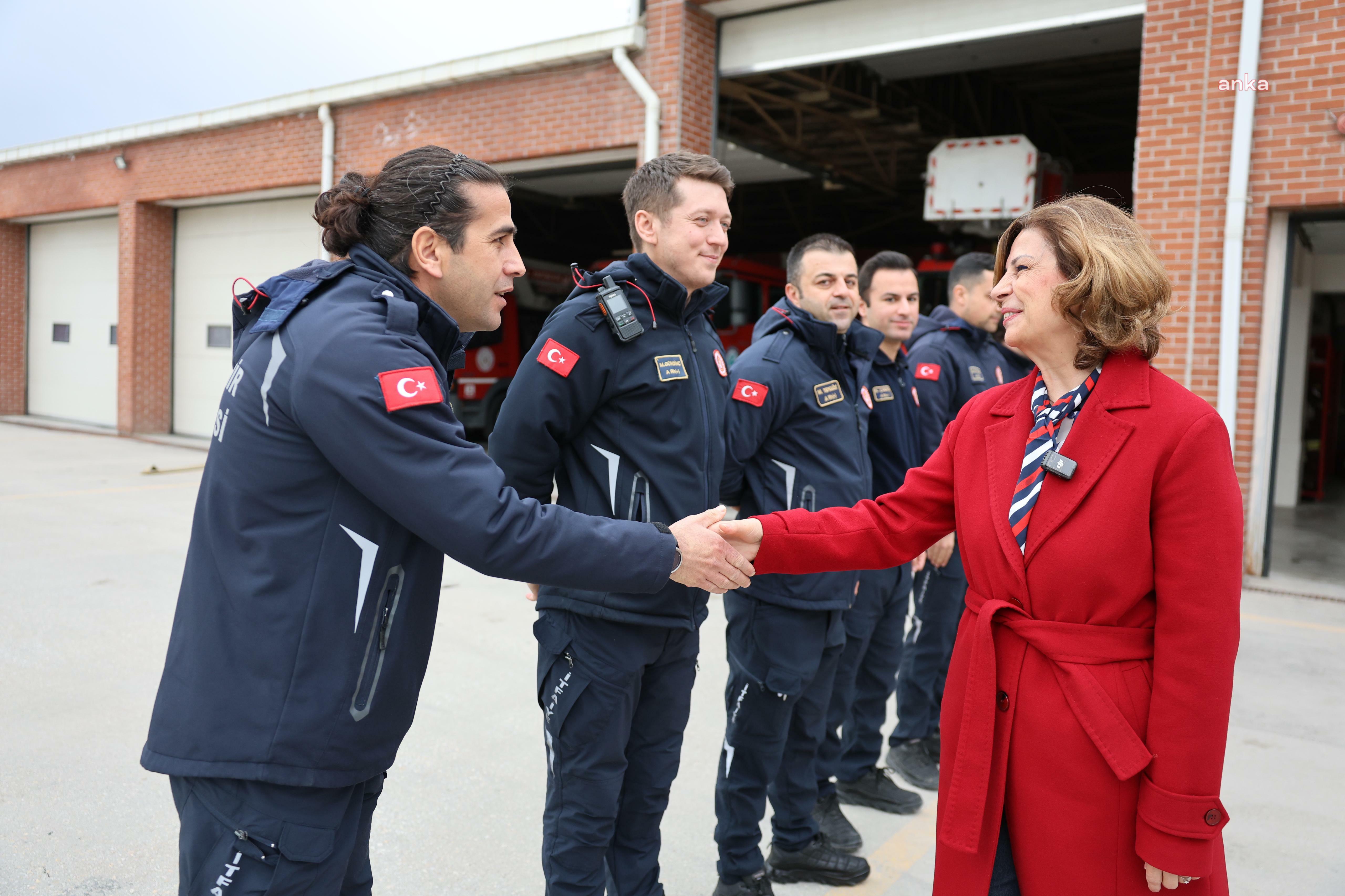 Eskişehir Büyükşehir Belediye Başkanı Ünlüce, personelin bayramını kutladı