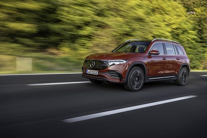 MERCEDES-BENZ’İN ELEKTRİKLİ ARAÇ SATIŞLARI, YAKLAŞIK 3 KAT ARTTI