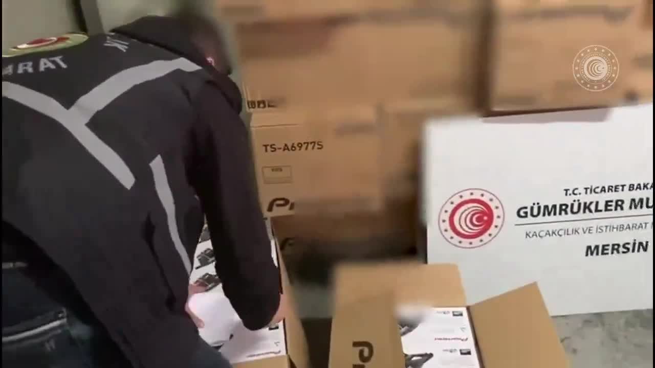 TİCARET BAKANLIĞI: “BİR ÖNCEKİ YILA GÖRE YÜZDE 300 ARTIŞLA 8 MİLYAR TL DEĞERİNDE TİCARİ EŞYA VE UYUŞTURUCU MADDE YAKALANDI”