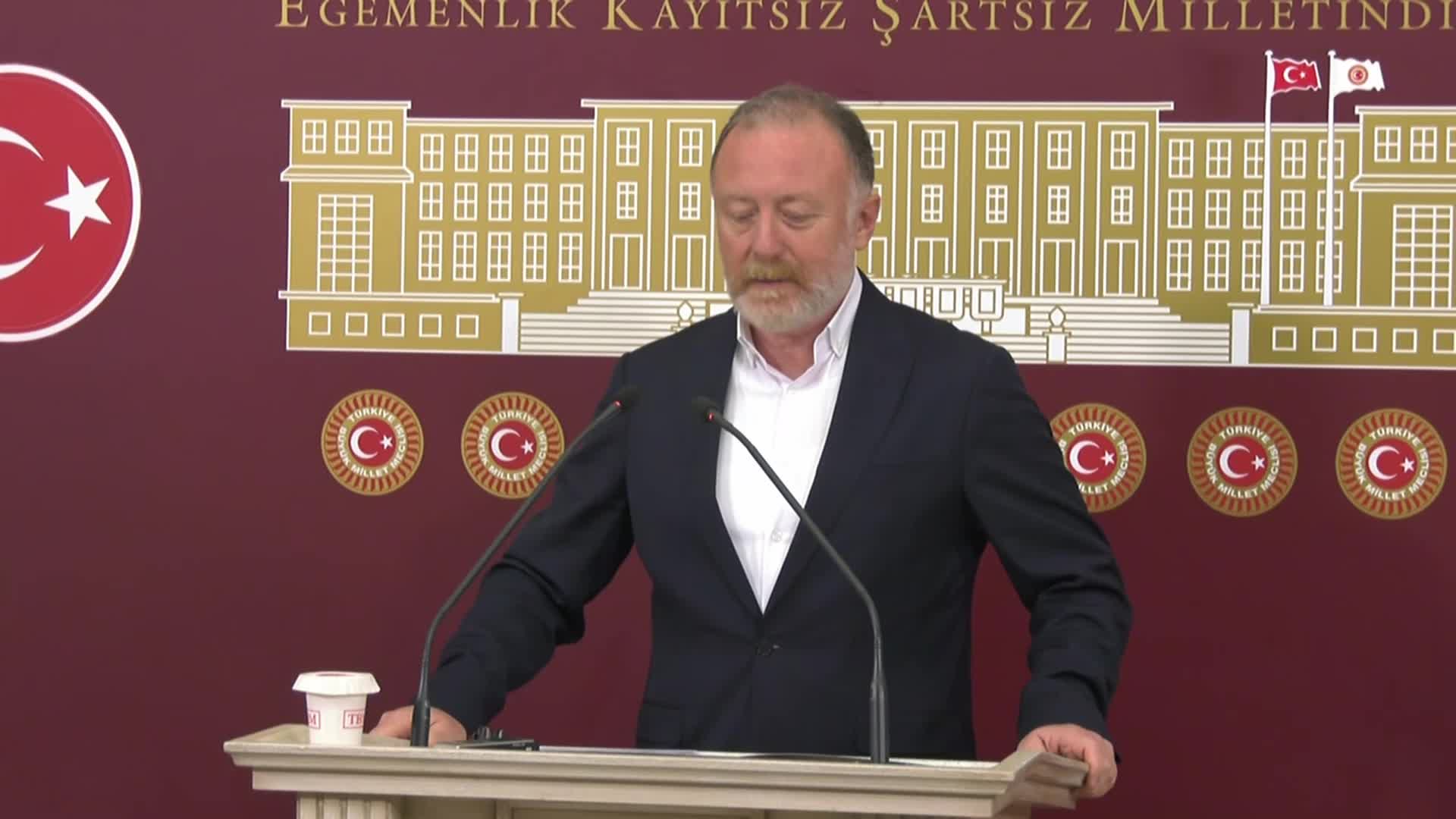 SEZAİ TEMELLİ: "DEMOKRATİK ÇÖZÜMDEN KAÇANLAR HEM TÜRKİYE'Yİ HEM ORTA DOĞU'YU GİRDABA SÜRÜKLEDİLER"