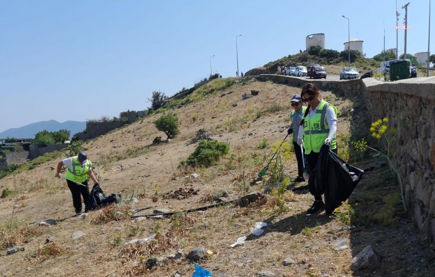 BODRUM BELEDİYESİ’NİN TEMİZLİK EMEKÇİLERİNDEN BAYRAM TATİLİNDE YOĞUN ÇALIŞMA