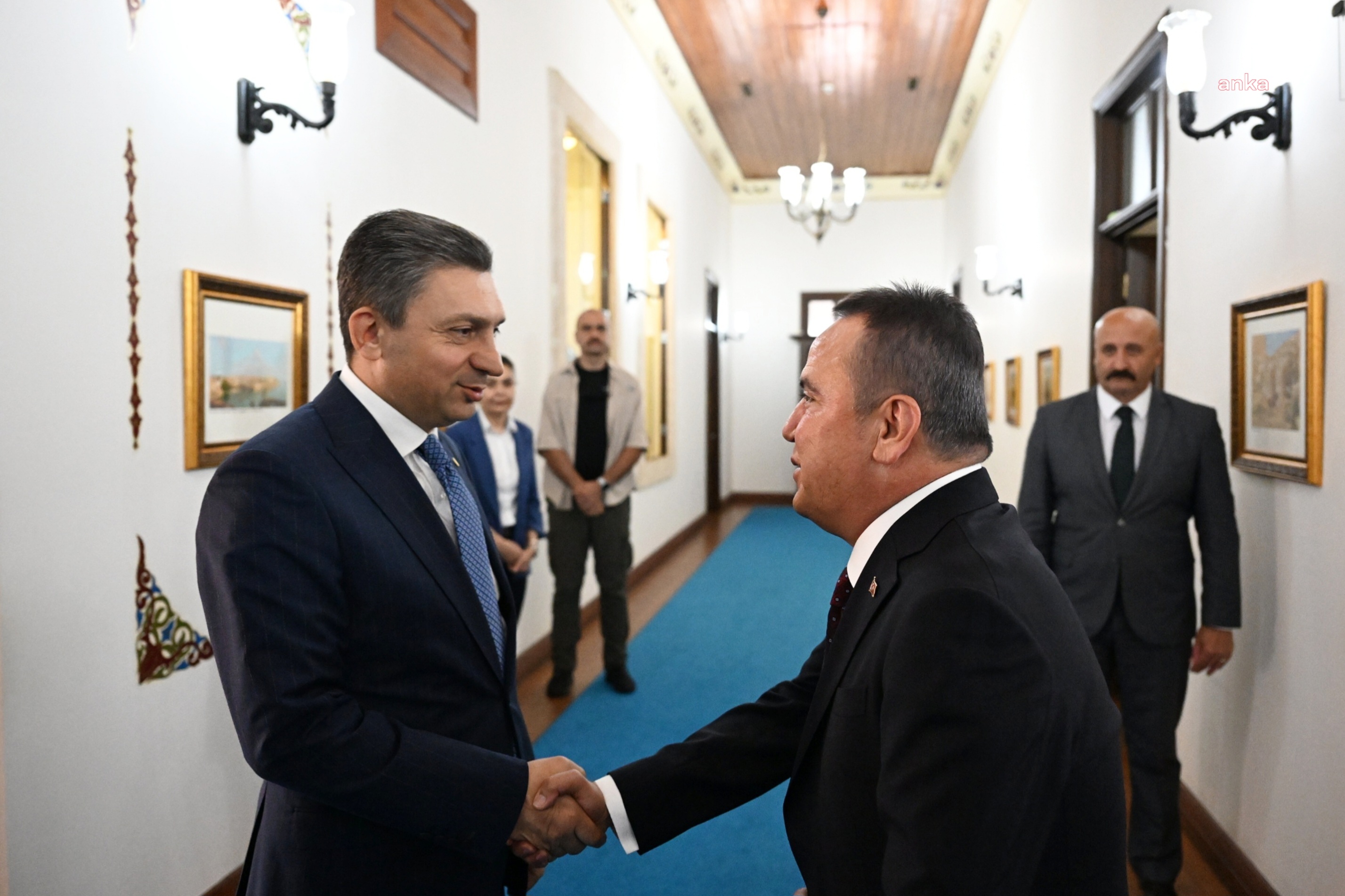MUHİTTİN BÖCEK’TEN İLK PROTOKOL ZİYARETİ VALİ ŞAHİN’E