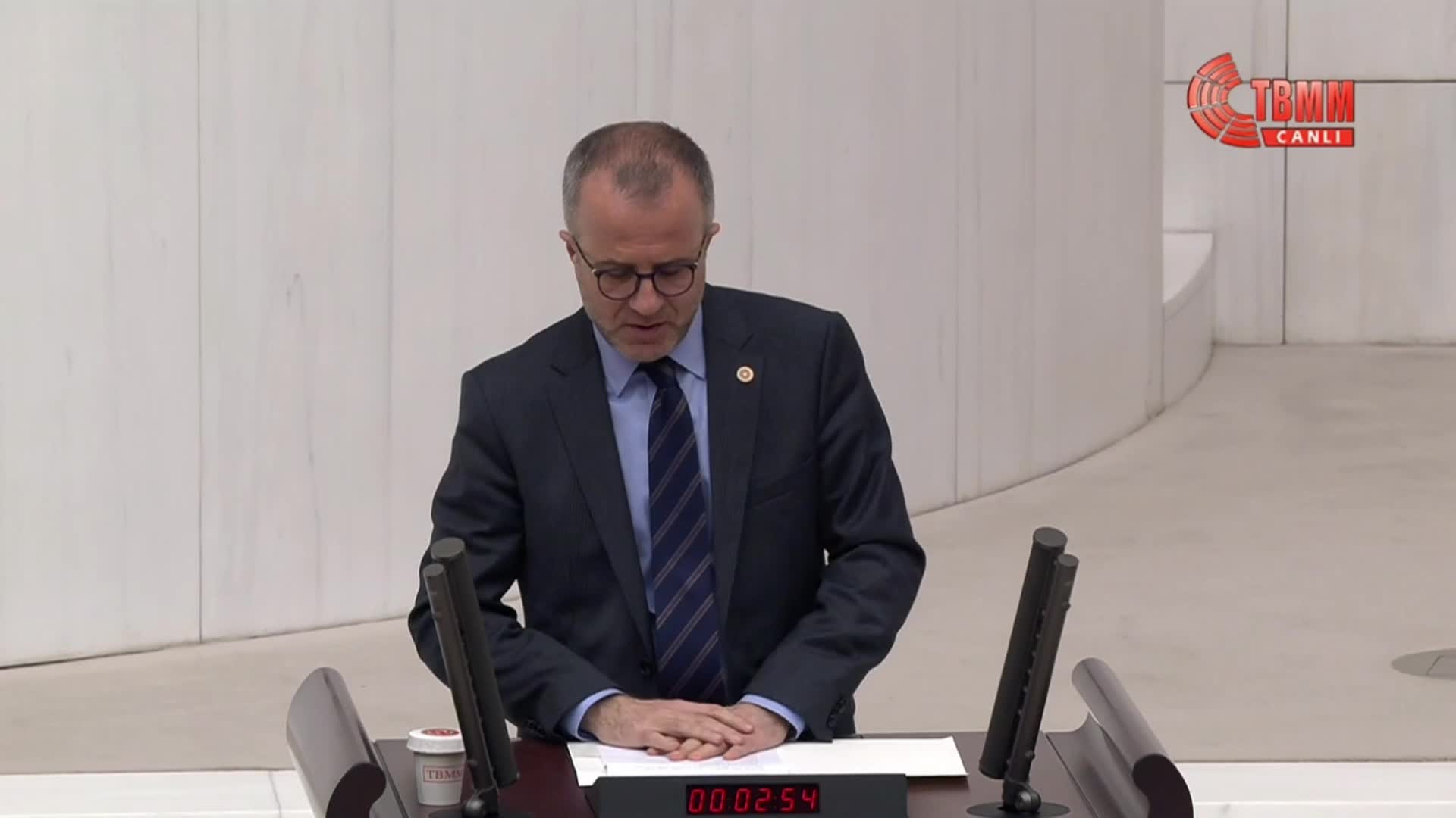 KONURALP'TEN BAŞAK DEMİRTAŞ VE ZENGİN'E DESTEK, TROL SALDIRISIYLA MÜCADELE ÇAĞRISI
