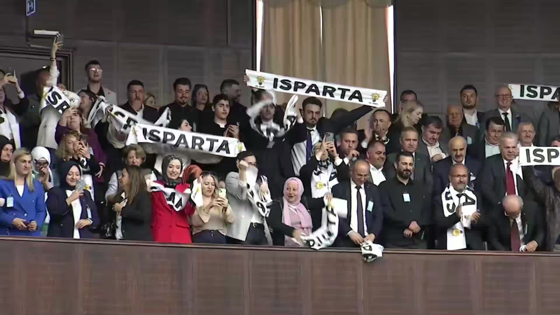 ERDOĞAN: DÜŞÜK KATILIM ORANI PARTİMİZİN OYLARINI OLUMSUZ ETKİLEDİ