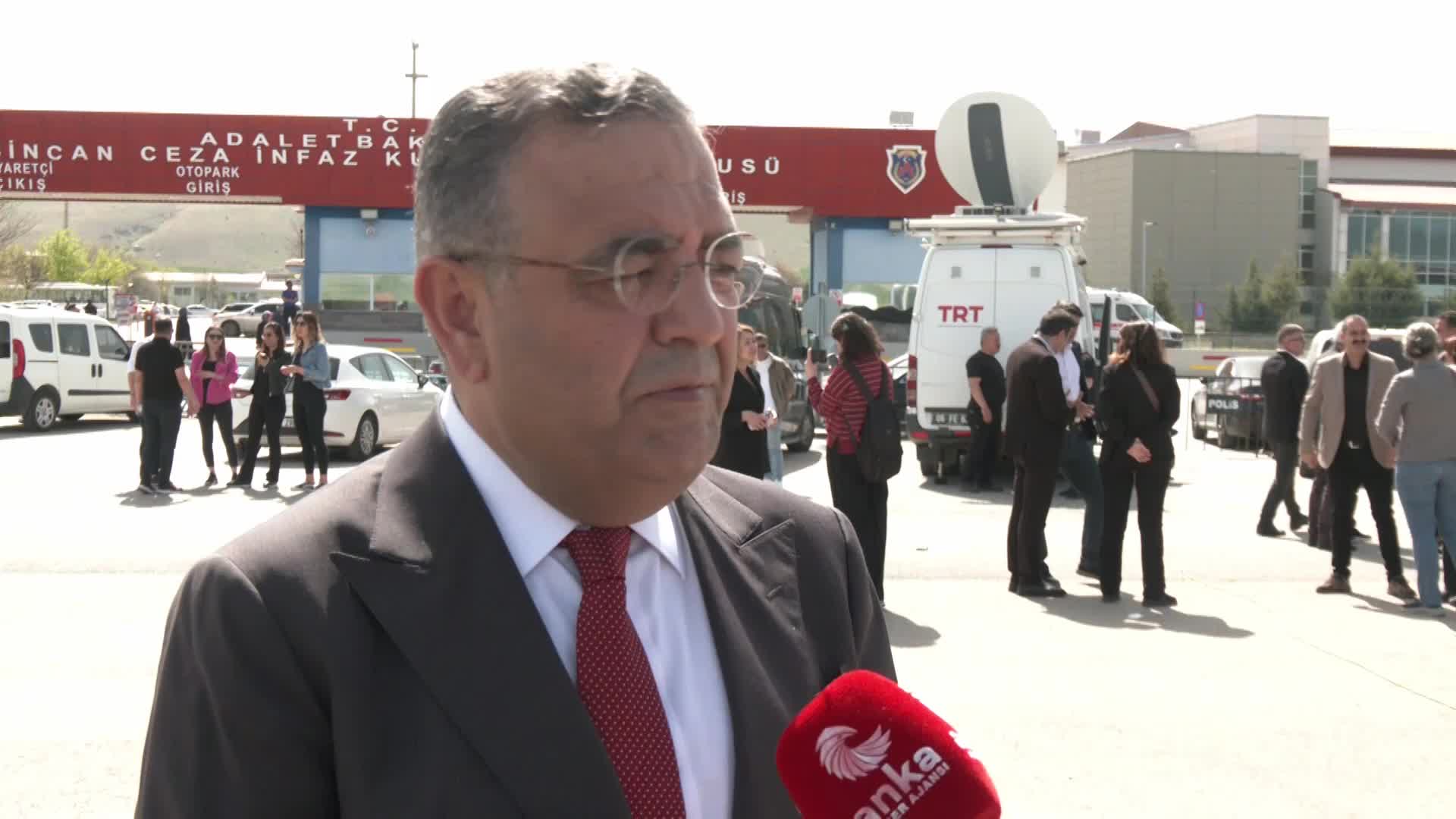 CHP VE DEM PARTİLİLER KOBANİ DAVASINI DEĞERLENDİRDİ: ''YILLARDIR HUKUKSUZLUĞUN VÜCUT BULMUŞ HALİ''