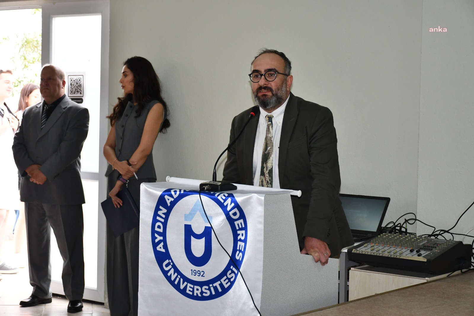 KUŞADASI’NDA TURİZM HAFTASI ‘KADIN İSTİHDAMI’ KONULU PANEL İLE BAŞLADI