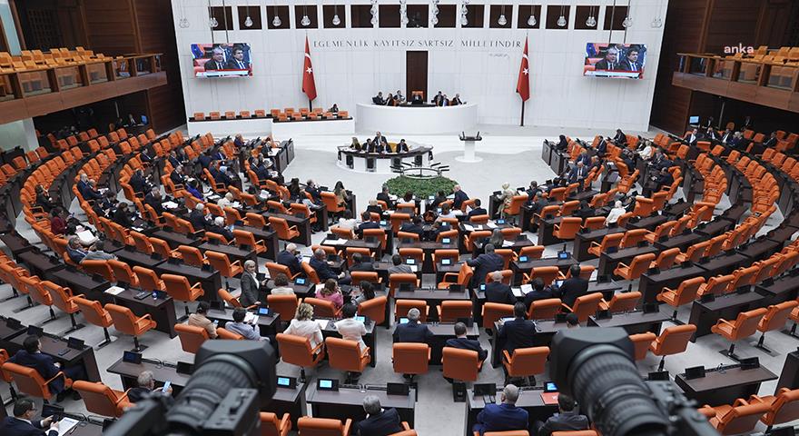TURİST REHBERLERİ VE SEYAHAT ACENTELERİNE İLİŞKİN KANUN TEKLİFİ, TBMM GENEL KURULU'NDA KABUL EDİLDİ