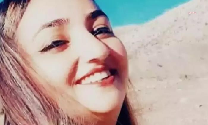 SEVDA ERDAN KILIÇ: “KAÇAK SARAY’N ARTIK BİR DE KAÇAK DANIŞMANLARI VAR. HEM AYM KARARINA UYMUYORLAR, HEM DE SARAY’IN KAPALI KAPILARI ARDINDA ANAYASA YAZIYORLAR”