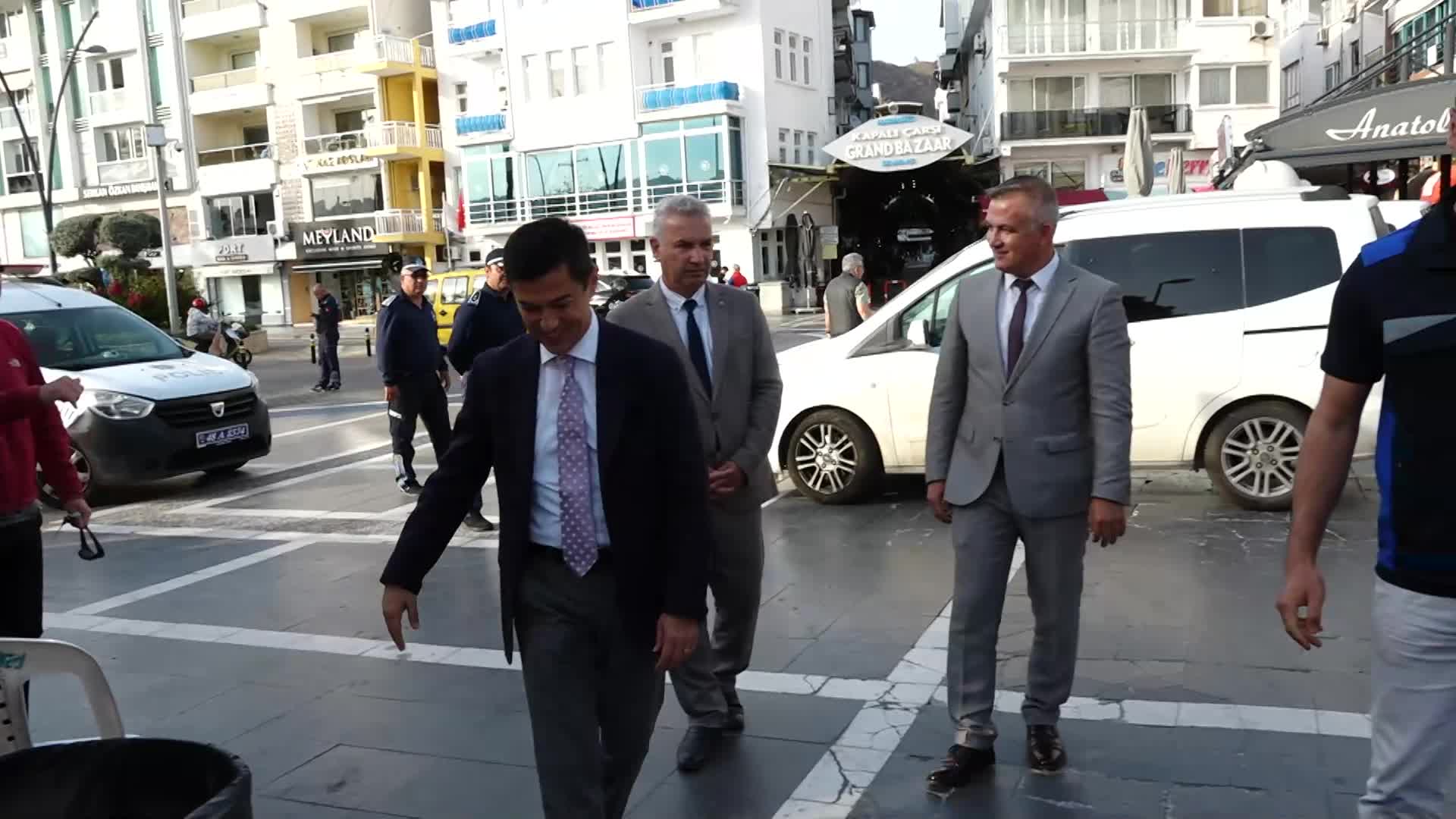 MARMARİS BELEDİYE BAŞKANI ÜNLÜ'DEN TURİZM SEZONU ÖNCESİ SAHADA İNCELEME