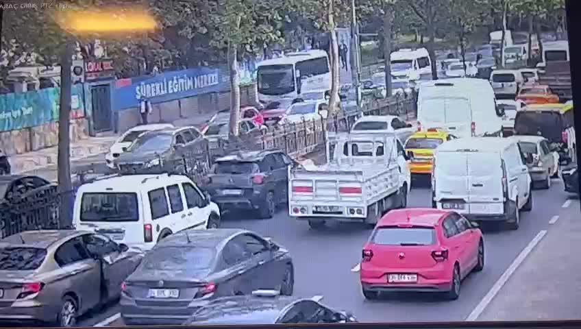 İSTANBUL'DA TAKSİCİ YAŞAR YANIKYÜREK'İ BIÇAKLA ÖLDÜRMEKTEN ARANAN İRANLI ŞÜPHELİ BÖYLE YAKALANDI
