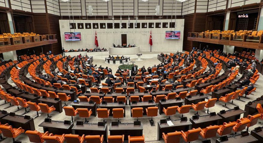 TEKİRDAĞ'DA BİR VATANDAŞ, 310 ESKİ VEKİLİN PEŞİN ALDIĞI MAAŞIN PEŞİNDE...