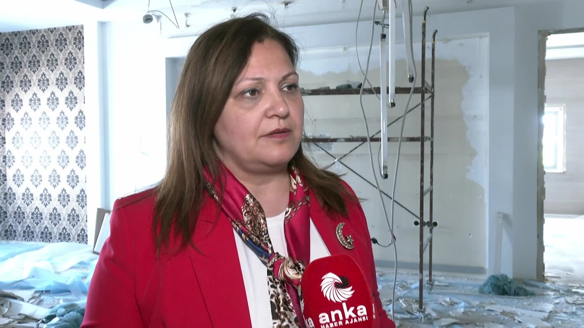 AFYONKARAHİSAR BELEDİYE BAŞKANI KÖKSAL, ARAMA YAPILAN ODASINDA BULUNAN "BÖCEK"LERİ ANLATTI, ANKA GİZLİ KAMERA YUVASININ GÖRÜNTÜSÜNE ULAŞTI