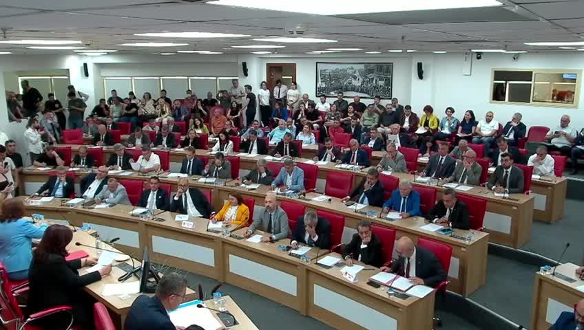 AYDIN BÜYÜKŞEHİR BELEDİYE MECLİS DİVANI KADINLARDAN OLUŞTU