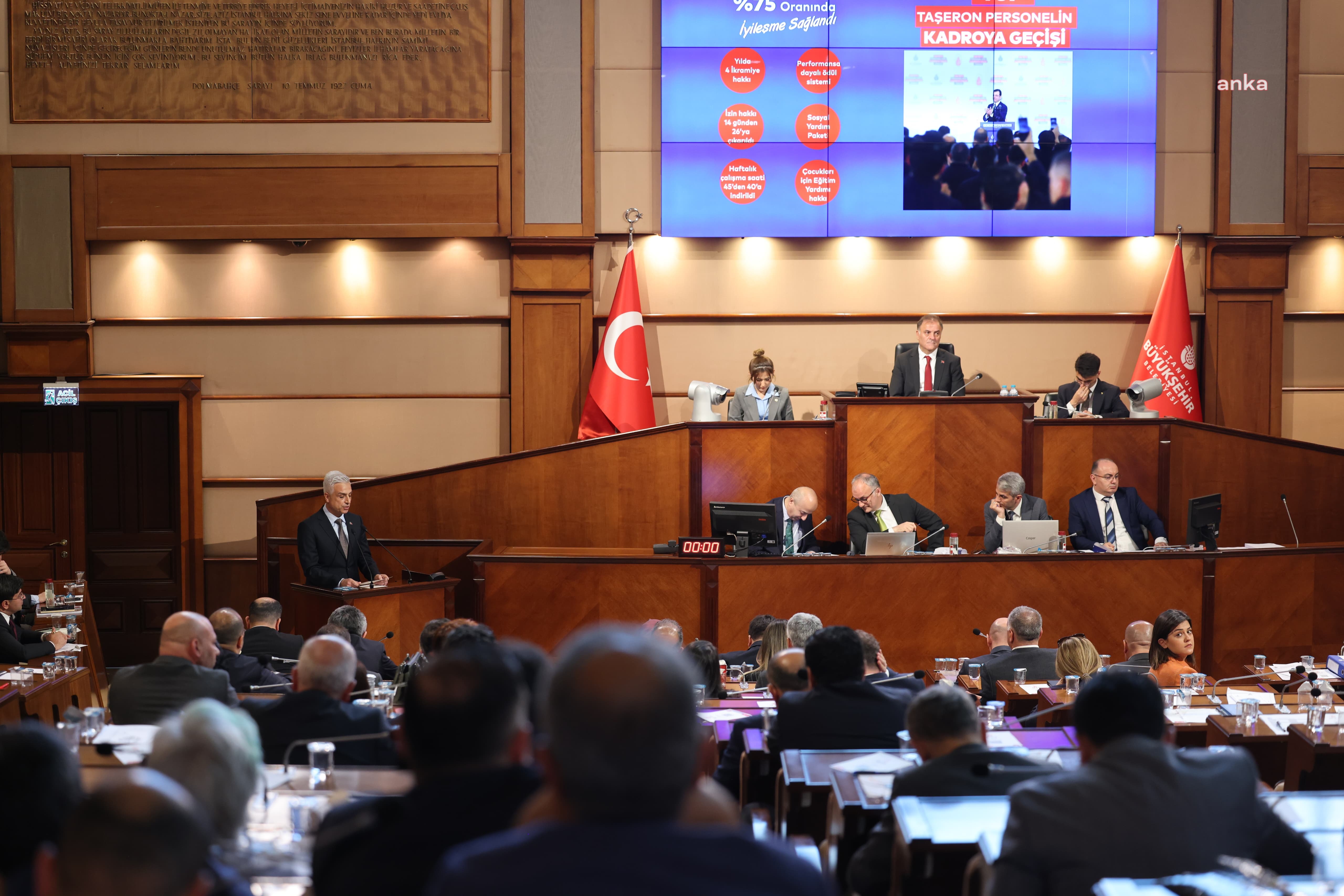 İETT'NİN 2023 FAALİYET RAPORU İBB MECLİSİ'NDE KABUL EDİLDİ. GENEL MÜDÜR İRFAN DEMET: GELİR VE GİDER ARASINDAKİ MALİ YÜK İBB TARAFINDAN KARŞILANARAK SÜBVANSE EDİLMEKTEDİR