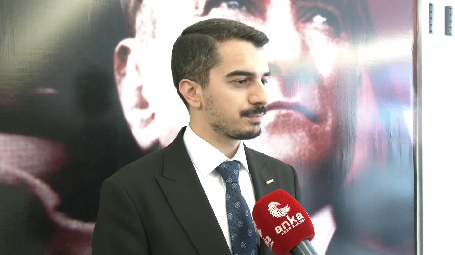 HÜSEYİN CAN GÜNER: “CHP’Lİ BELEDİYE BAŞKANLARI HEP 200’LÜ SAYILARDA OLURDU. İLK KEZ 400’Ü AŞKIN BAŞKANIMIZLA BİR ARAYA GELDİK”