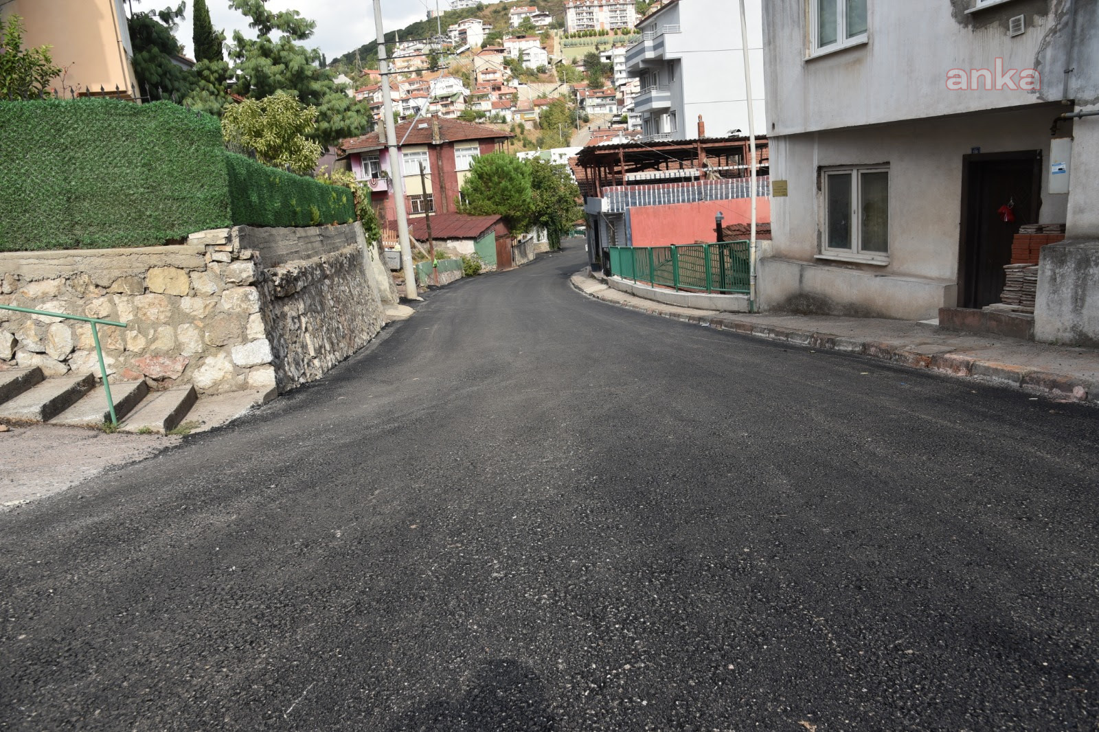 GÜLTEPE'NİN 18 YILLIK YOL ÇİLESİ SON BULDU
