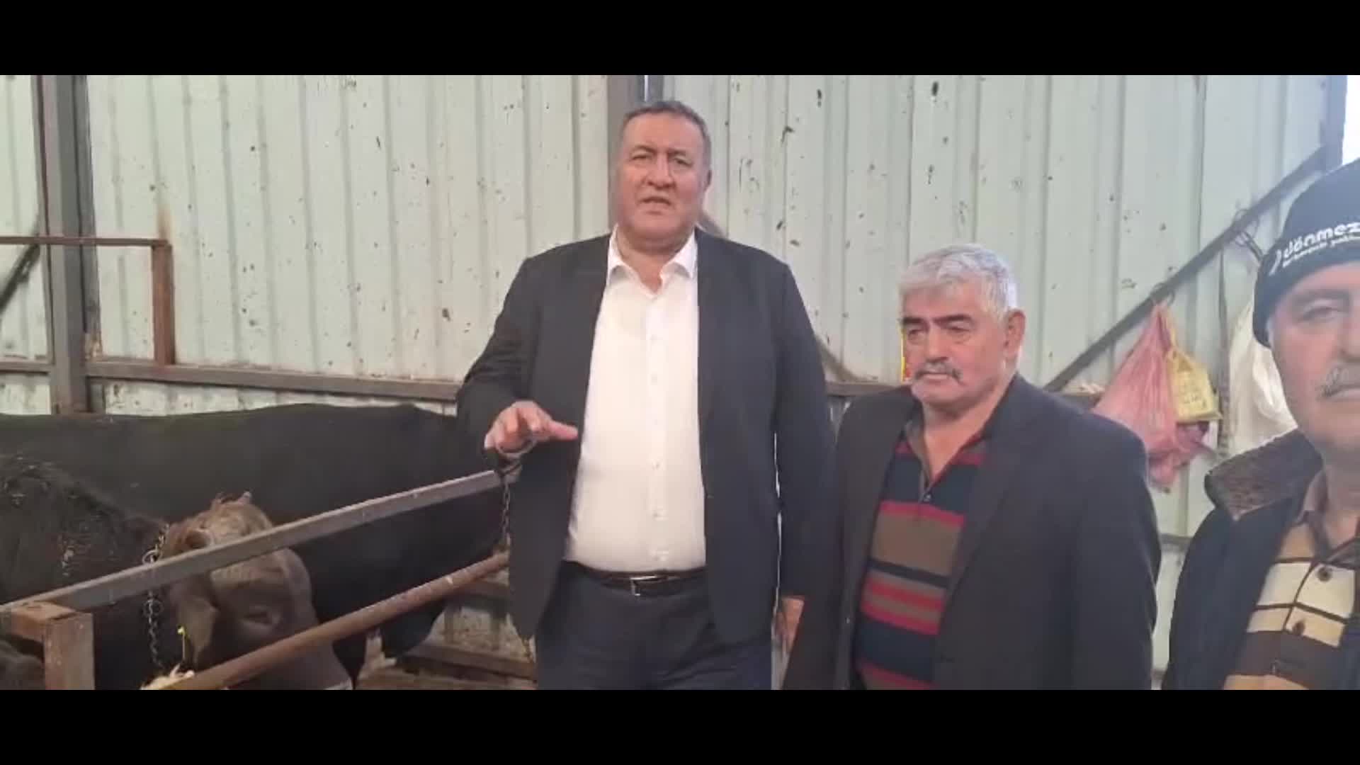 ÖMER FETHİ GÜRER: "GEÇEN YILA GÖRE KURBAN FİYATLARI YÜZDE 100 ARTTI"