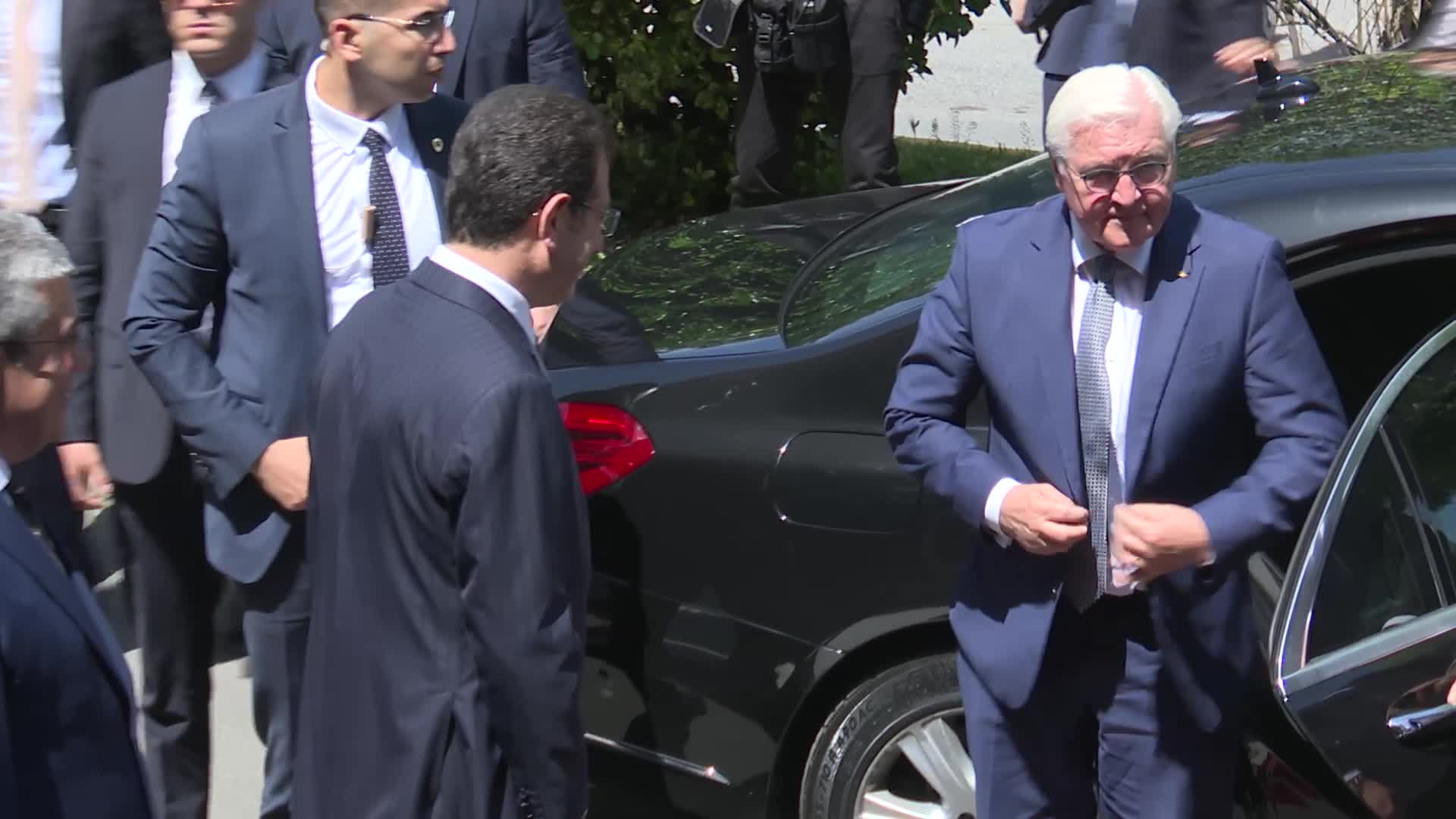 GÜNAYDIN VE İMAMOĞLU, ALMANYA CUMHURBAŞKANI STEİNMEİER’İ SİRKECİ GARI’NDA KARŞILADI