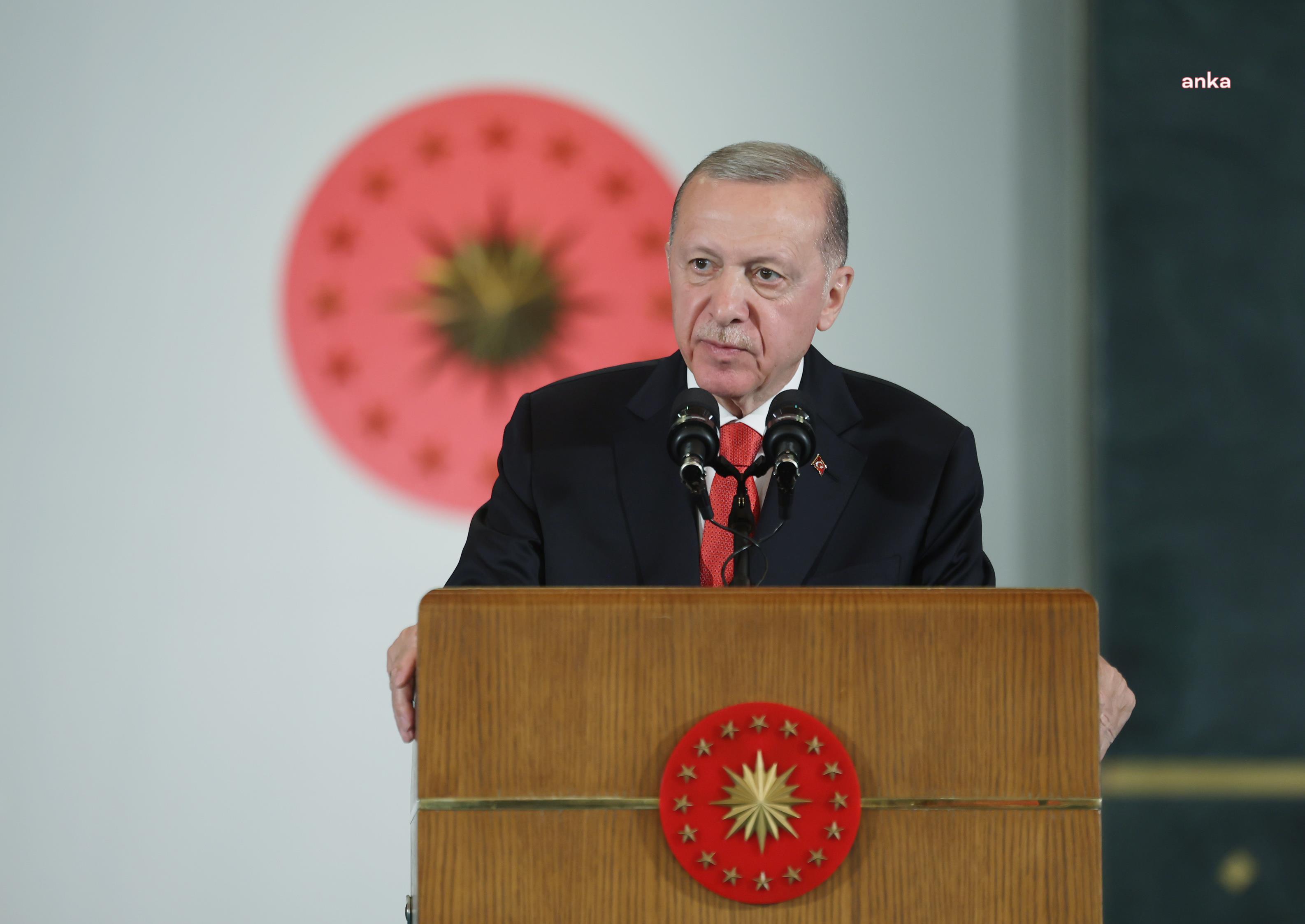 ERDOĞAN: YAVRULARIMIZIN HER GÜNÜNÜN BAYRAM NEŞESİ İÇİNDE GEÇMESİNİ TEMENNİ EDİYORUM
